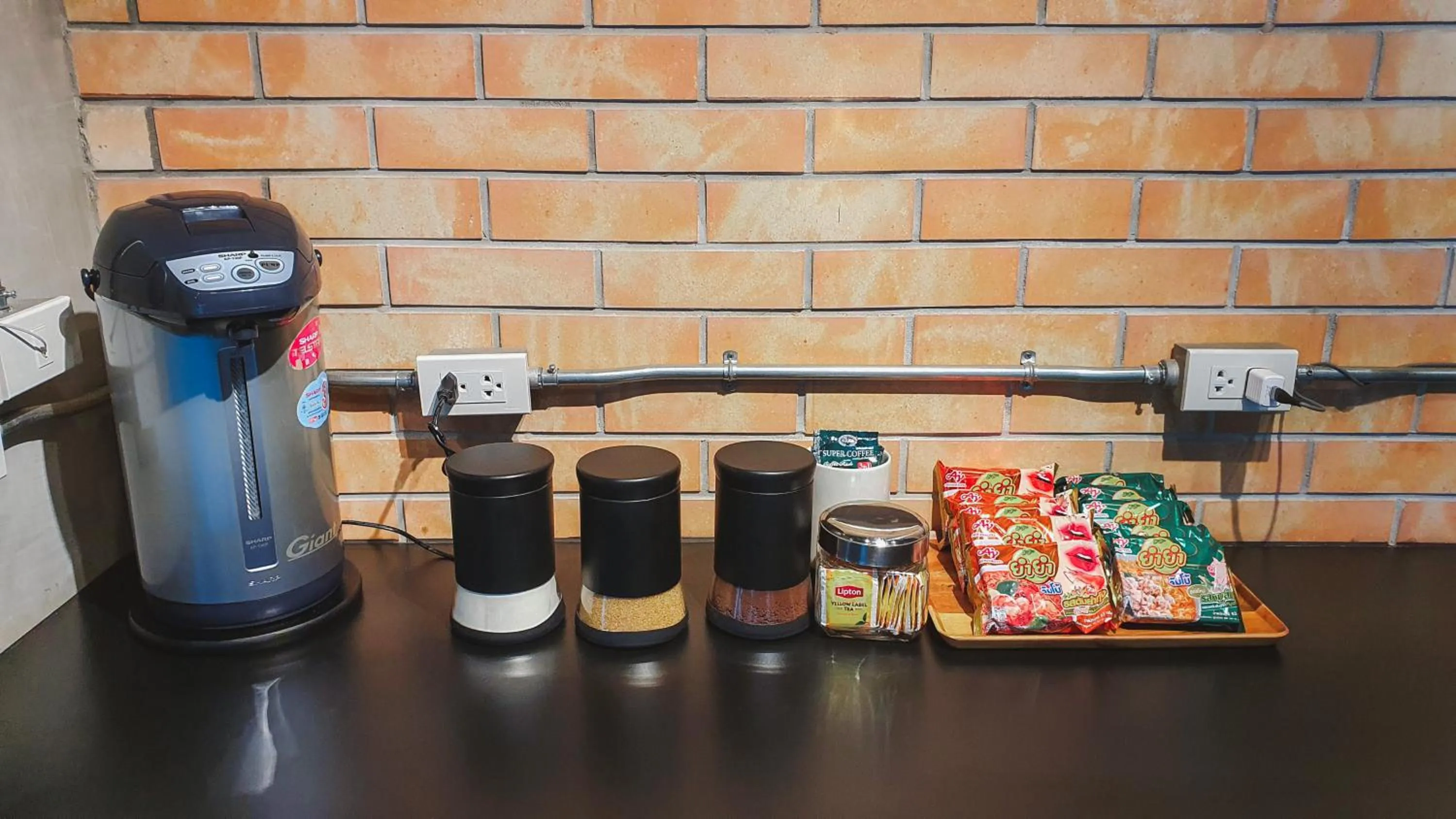 Kitchen or kitchenette in Hotel Ordinary Bangkok