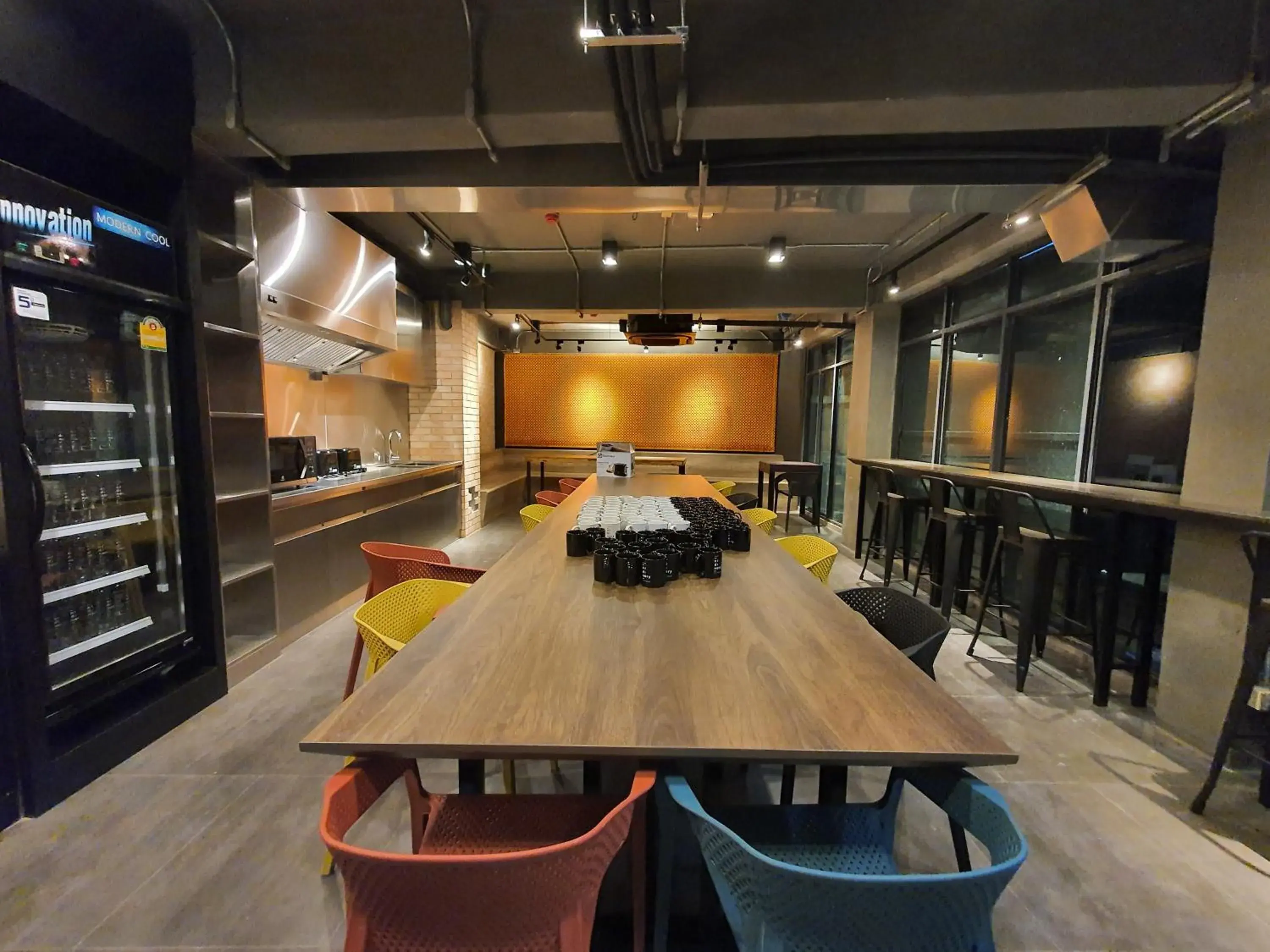 Property building in Hotel Ordinary Bangkok Property building in Hotel Ordinary Bangkok