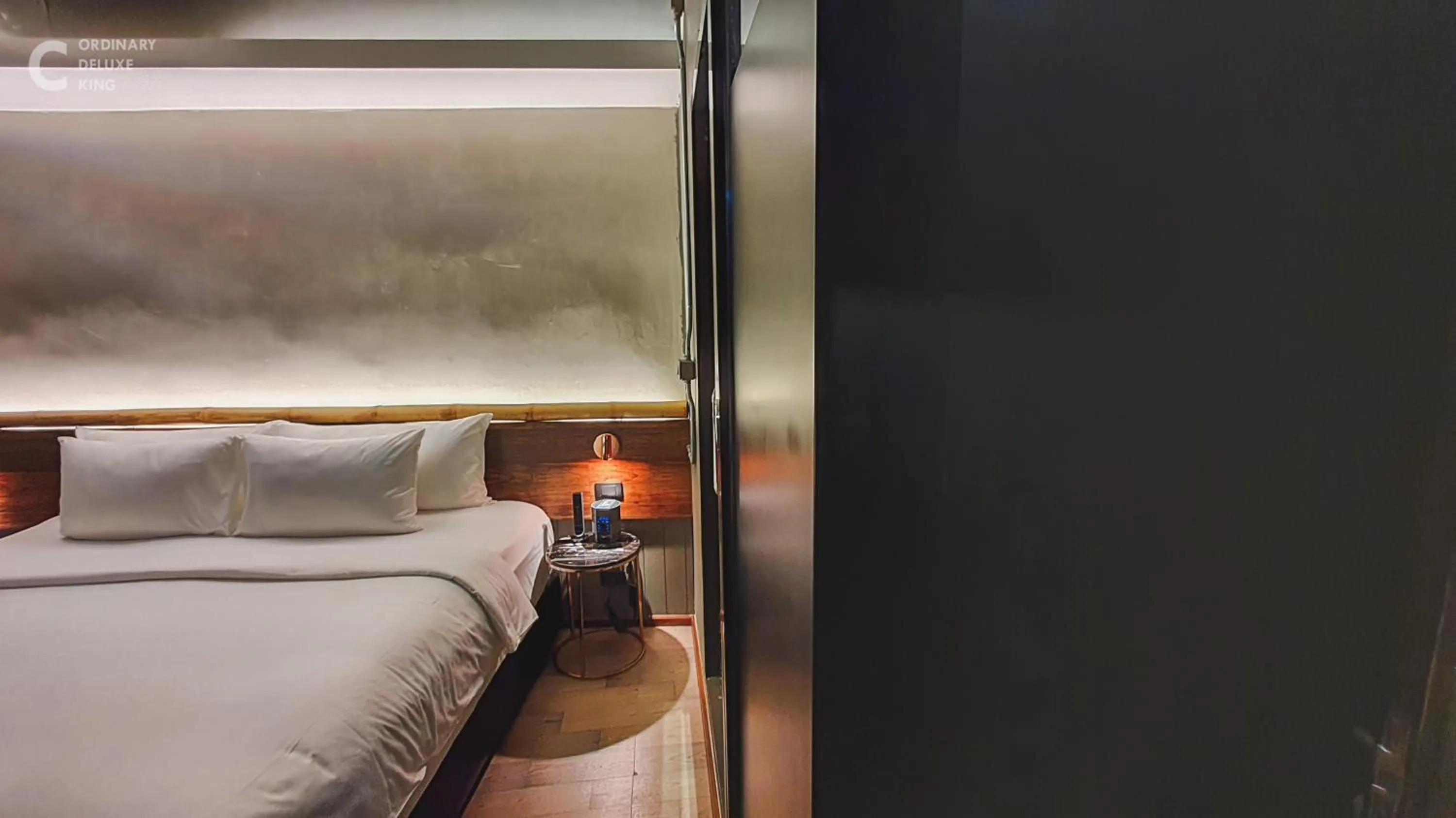 Bed in Hotel Ordinary Bangkok