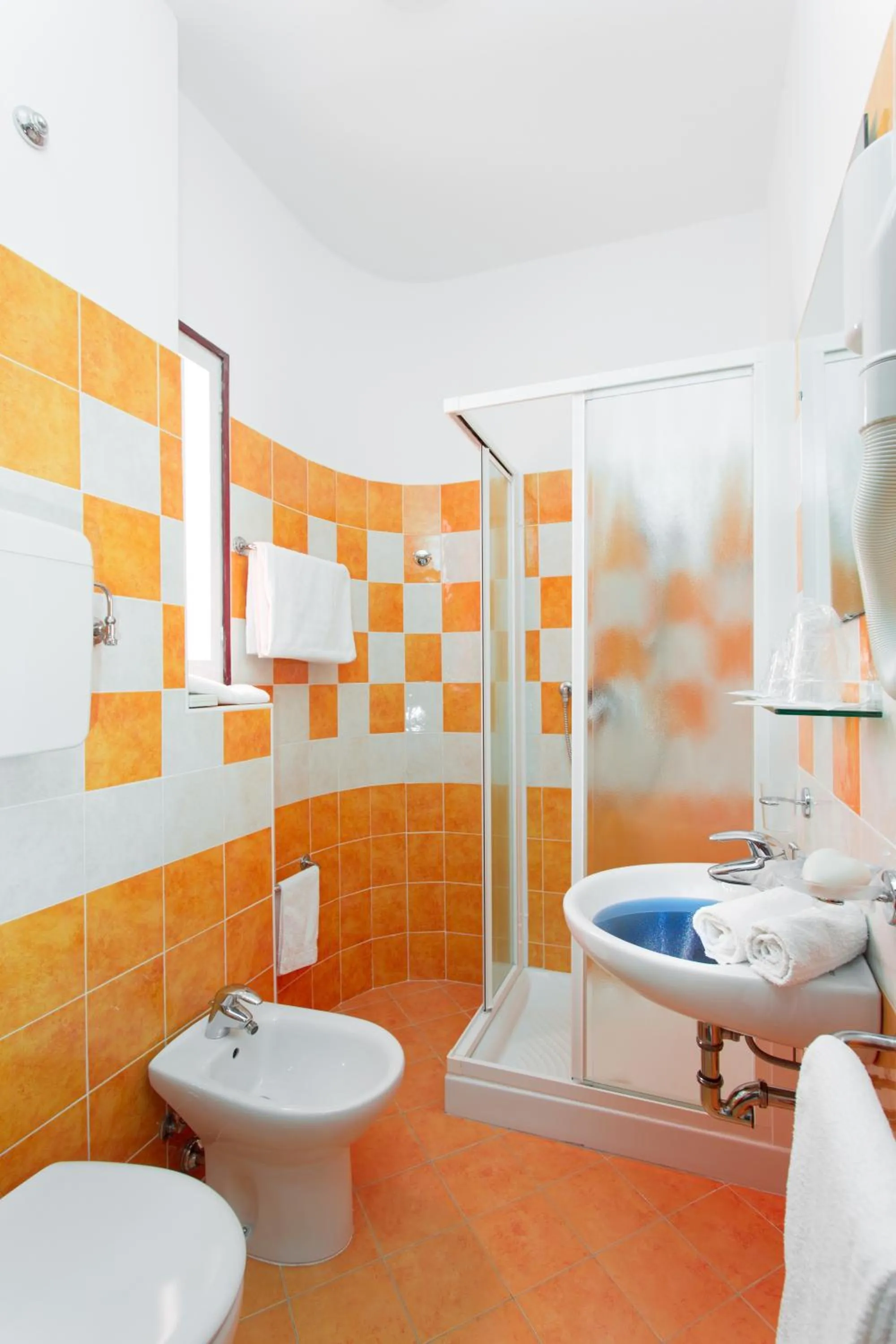 Shower in Hotel Meeting