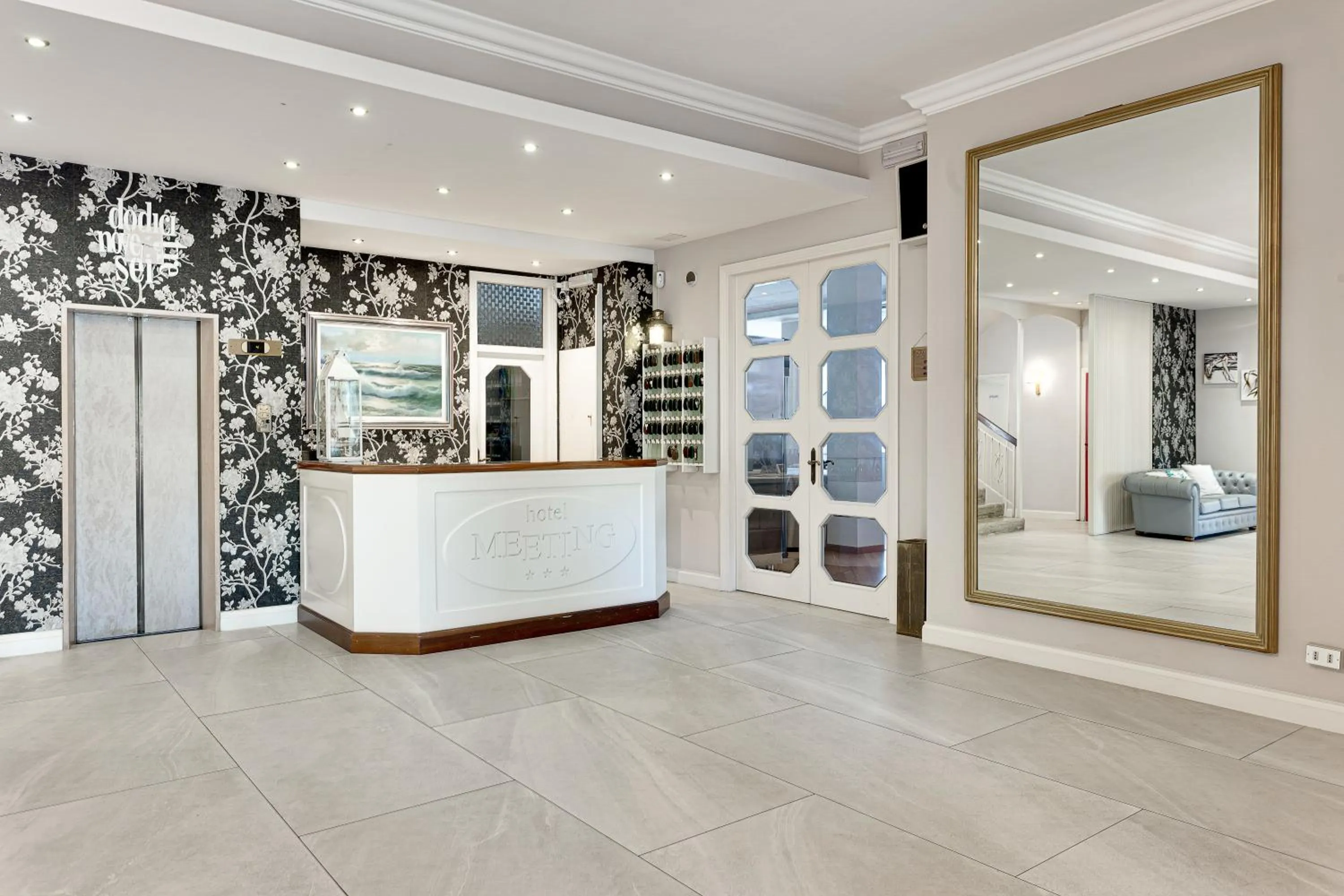 Lobby or reception in Hotel Meeting