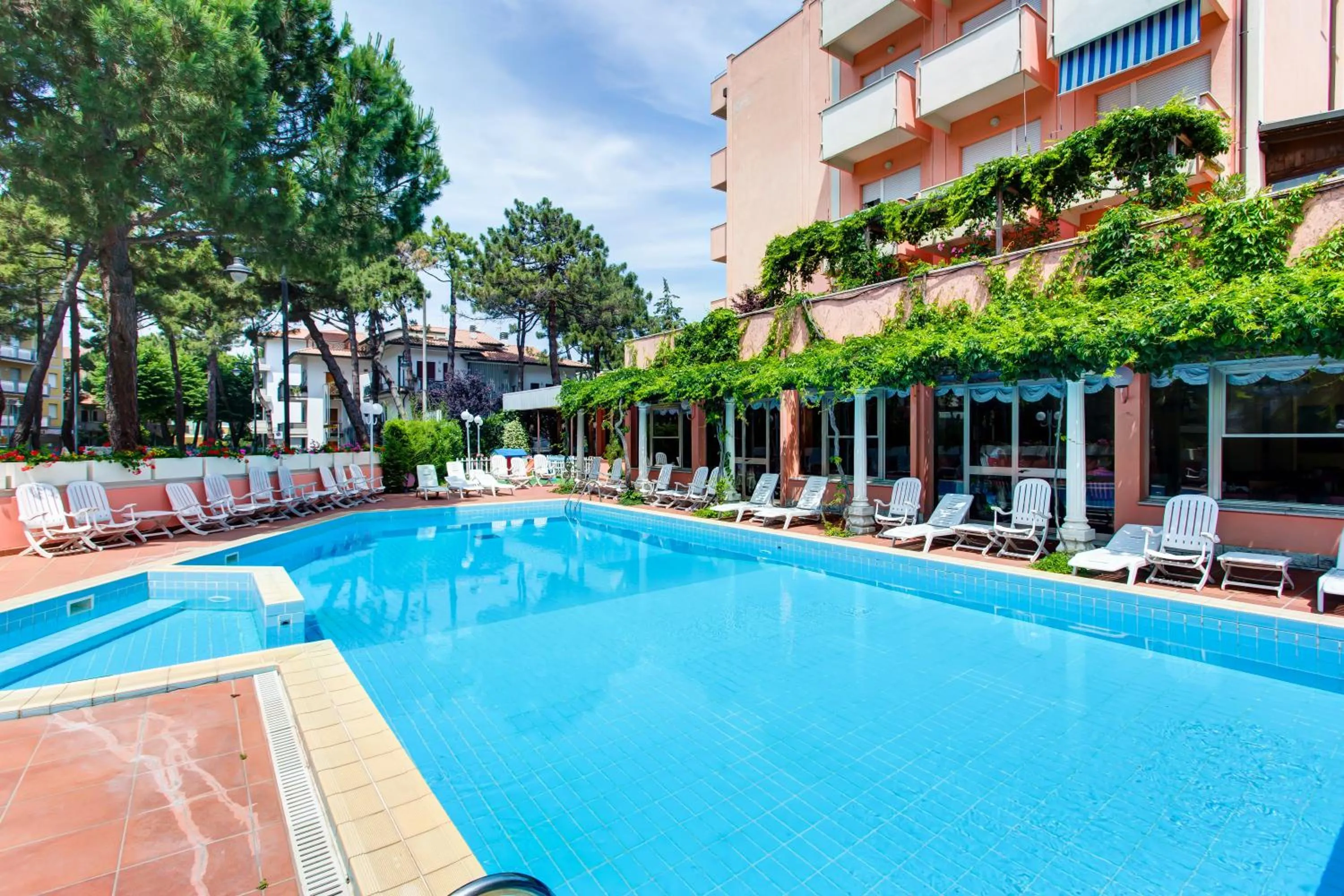 Property building in Hotel Meeting