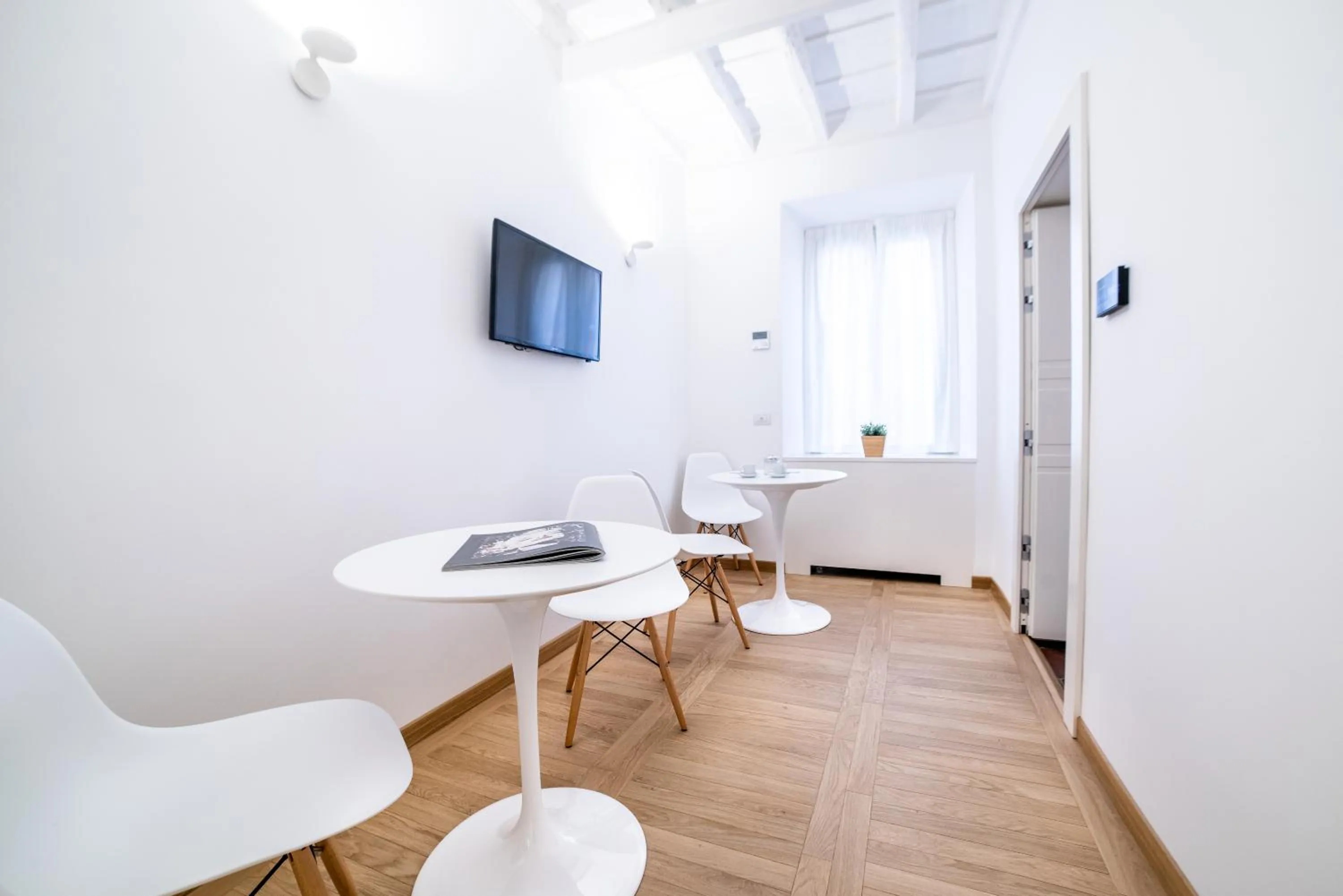 Communal lounge/ TV room in Youroom Vite