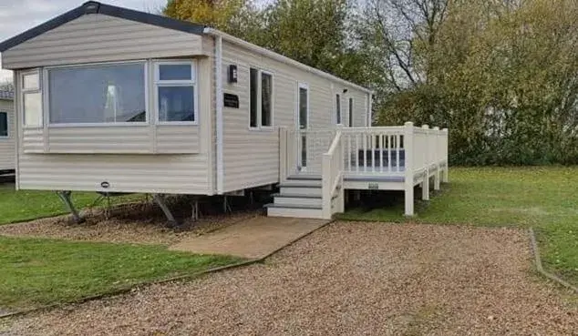 KSR Hot Tub Holiday Home at Tattershall Lakes KSR Hot Tub Holiday Home at Tattershall Lakes
