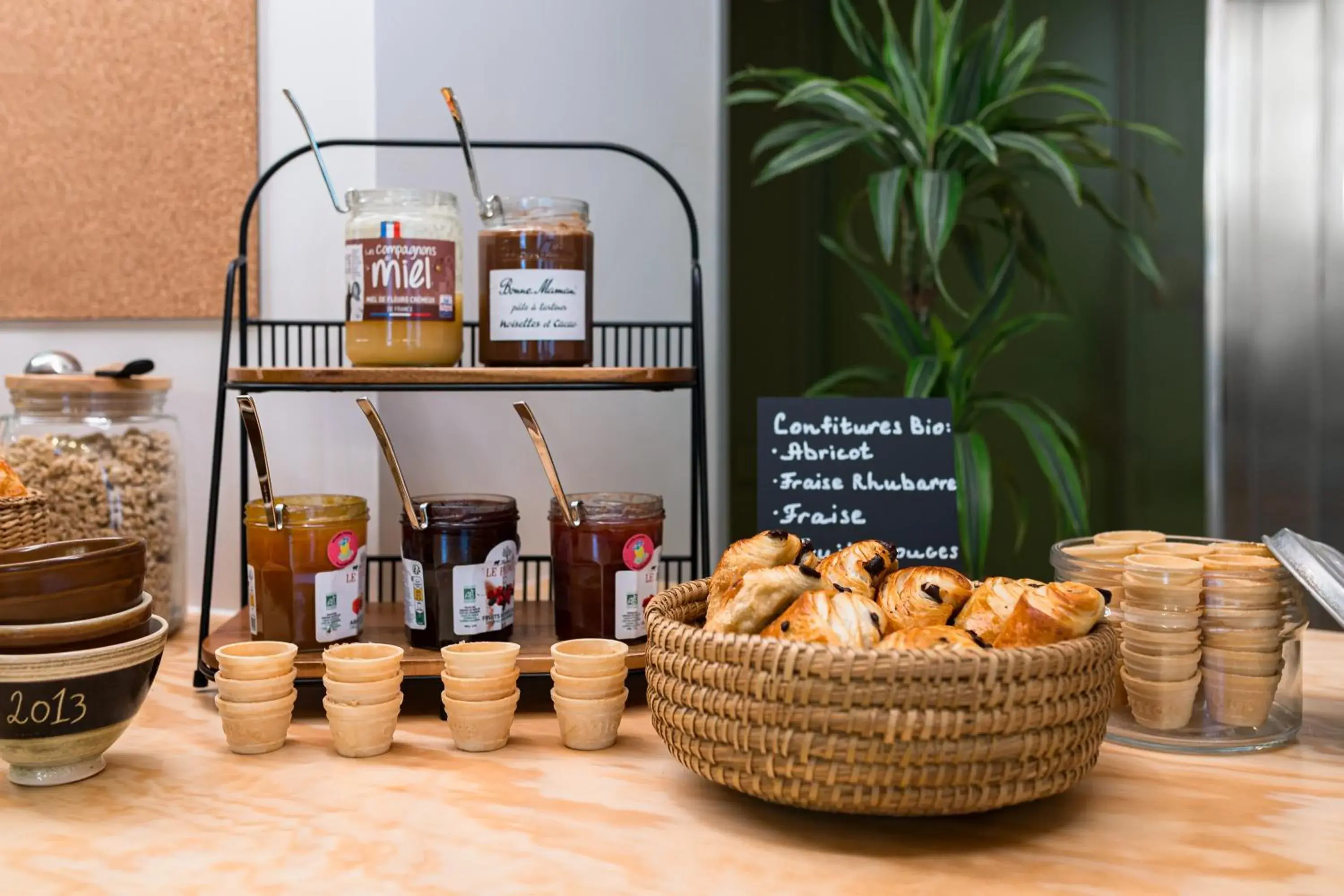 Buffet breakfast in greet Hôtel Prévessin Genève Aéroport Buffet breakfast in greet Hôtel Prévessin Genève Aéroport