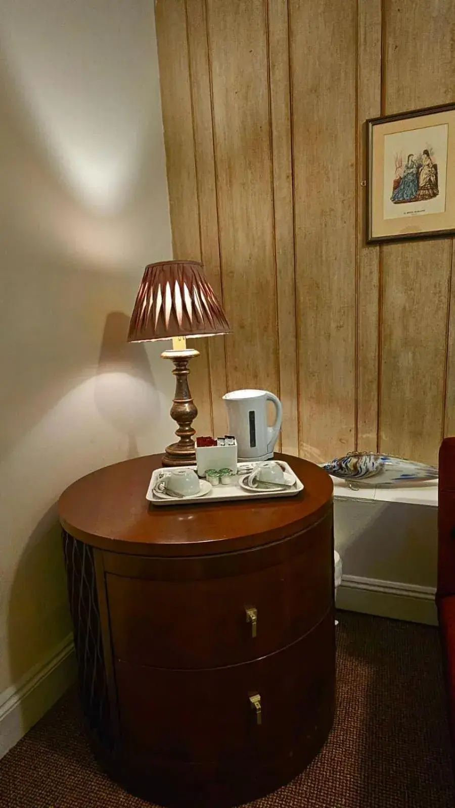 Bedroom, Bed in The Rose and Crown Hotel Bedroom, Bed in The Rose and Crown Hotel