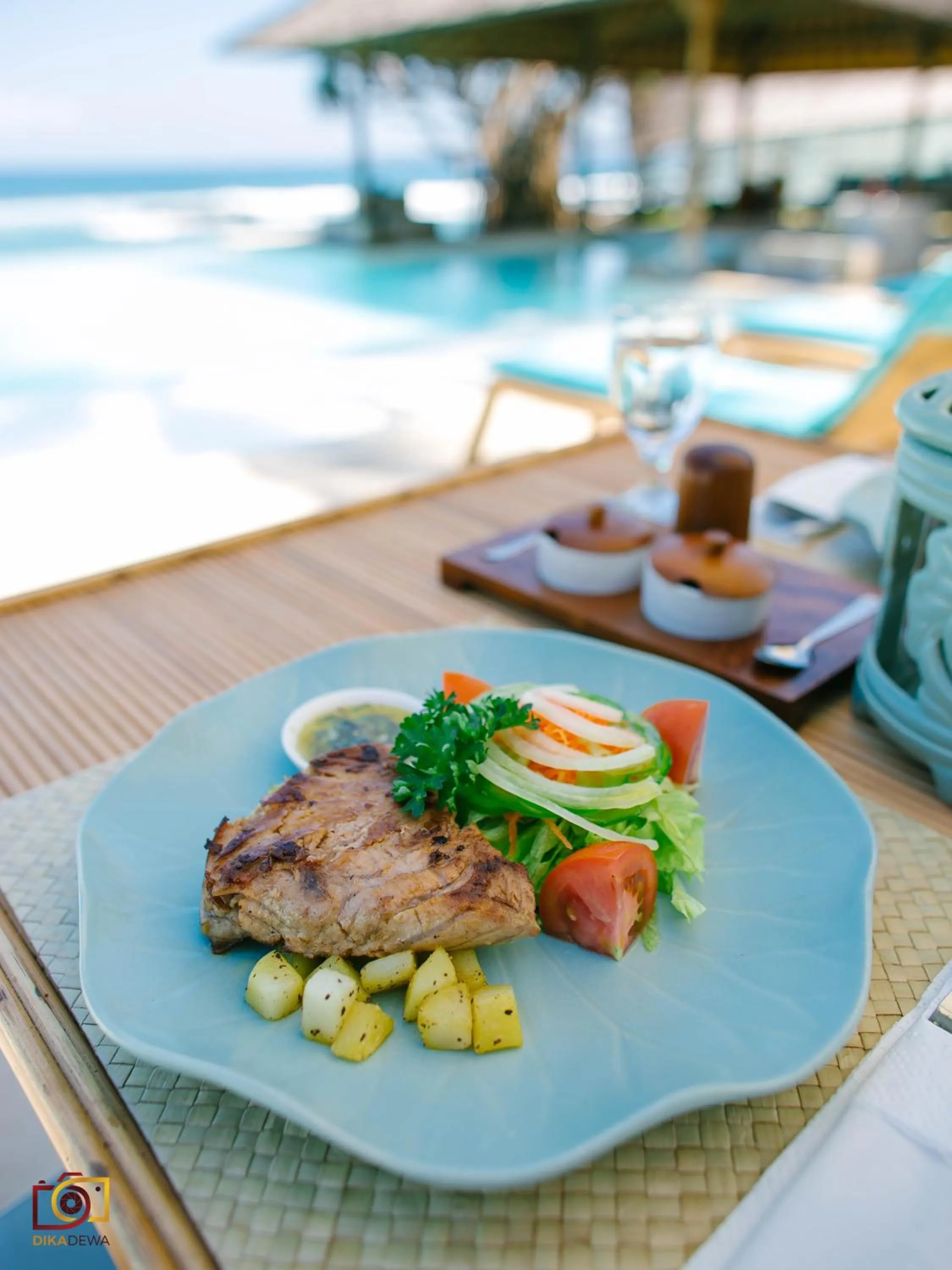 Food and drinks in Lotus Bungalows