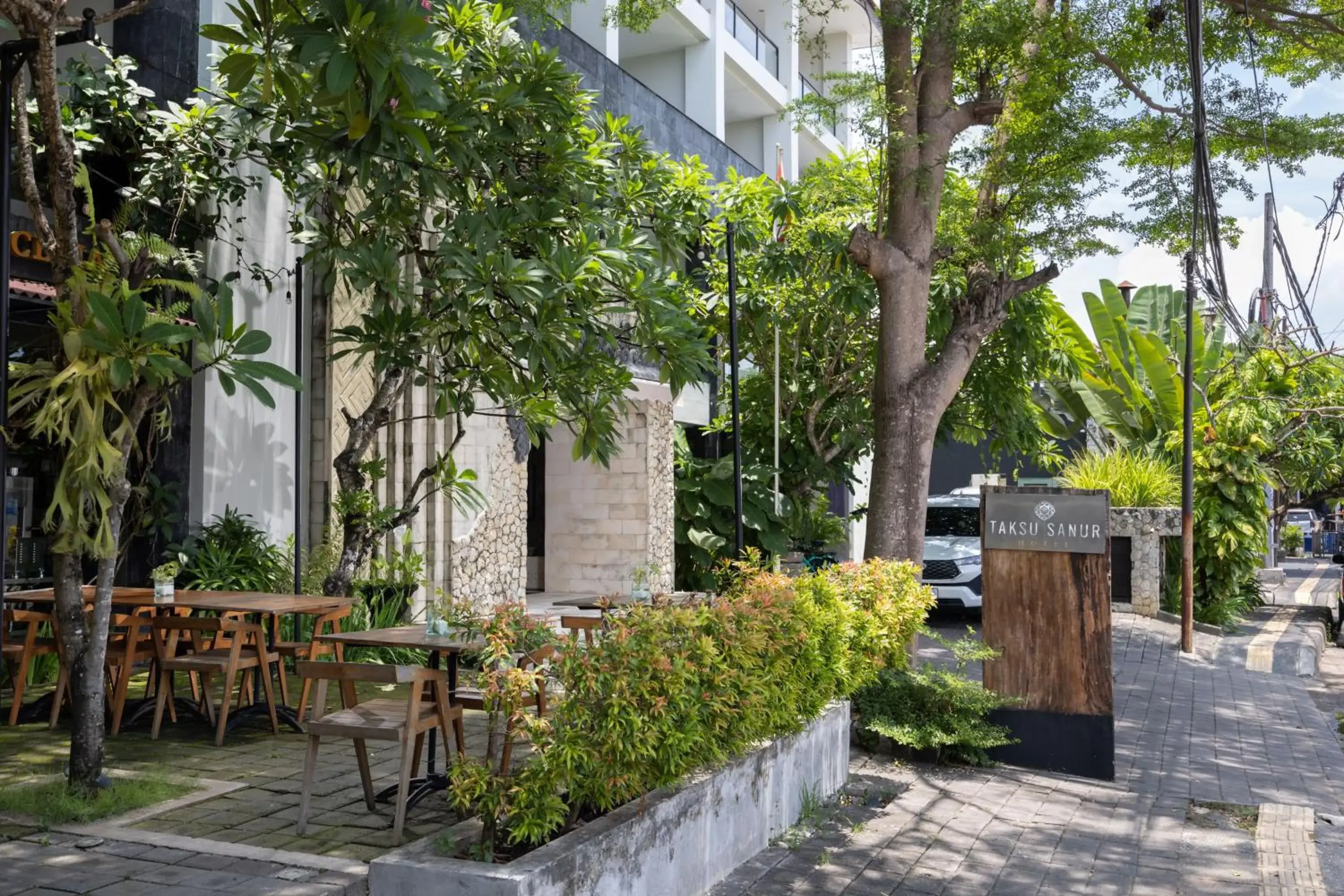 Property building in Taksu Sanur Hotel Property building in Taksu Sanur Hotel
