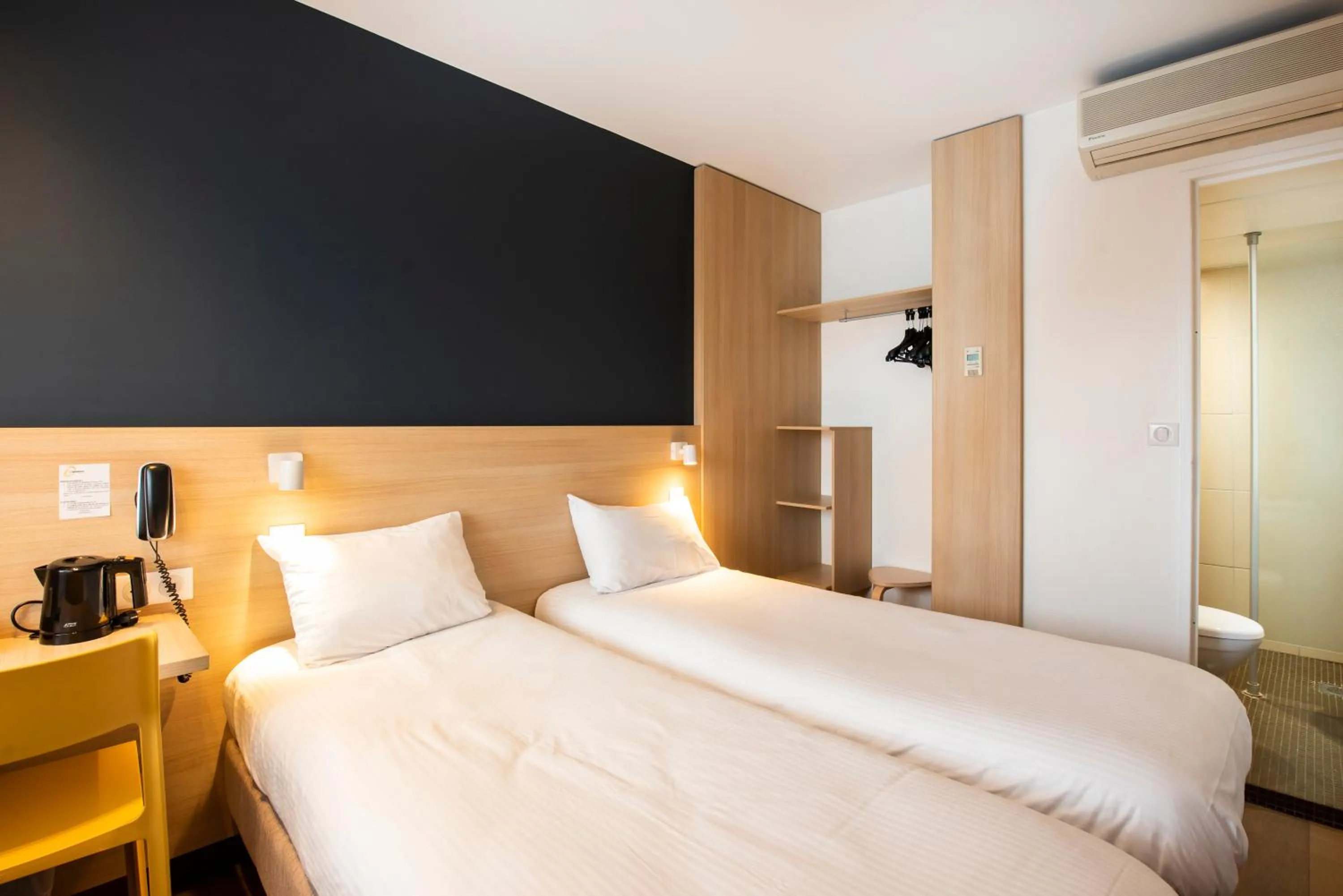 Bedroom, Bed in The Originals Access Hôtel Bordeaux Aéroport