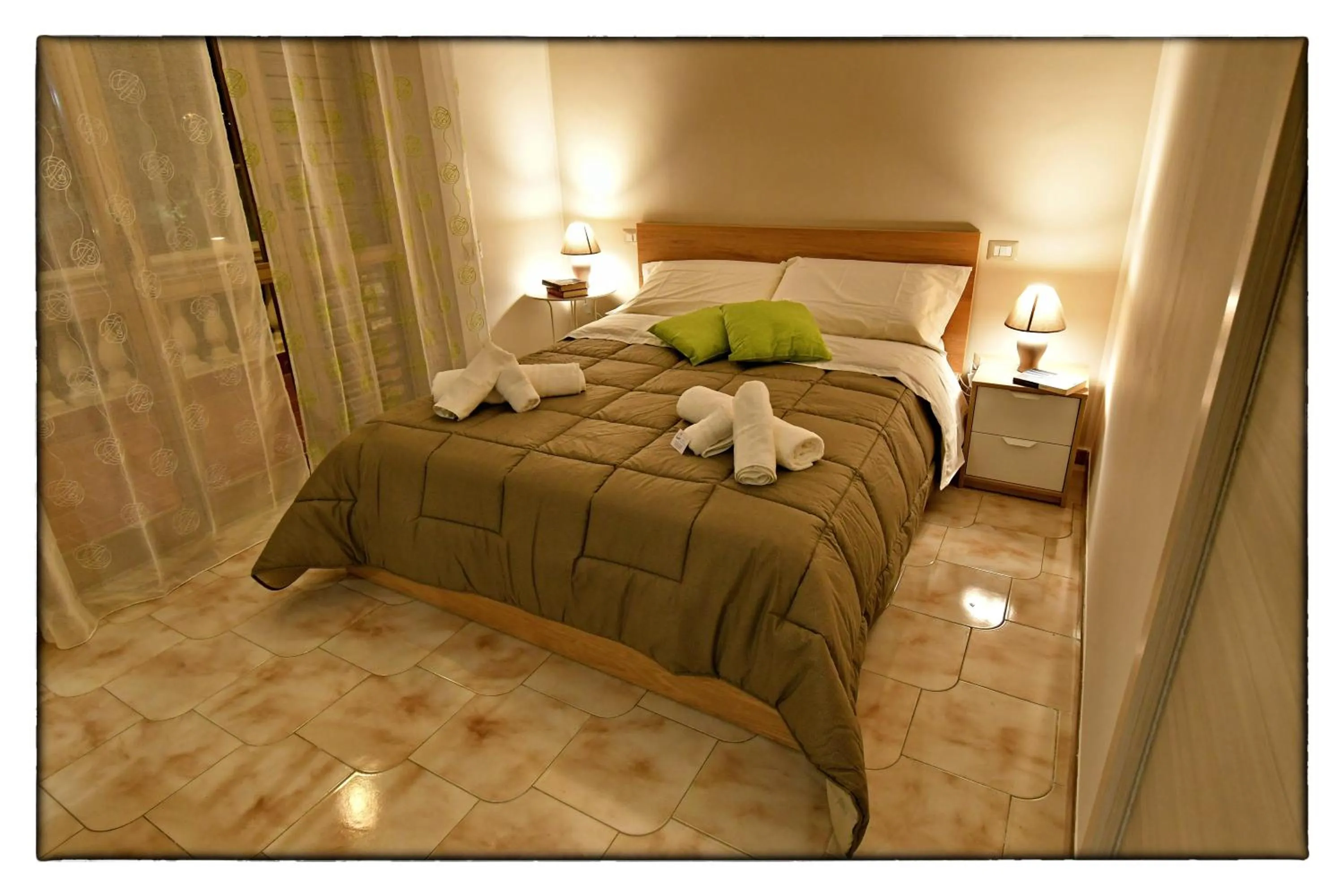 Bed in Villa Costiera Salerno