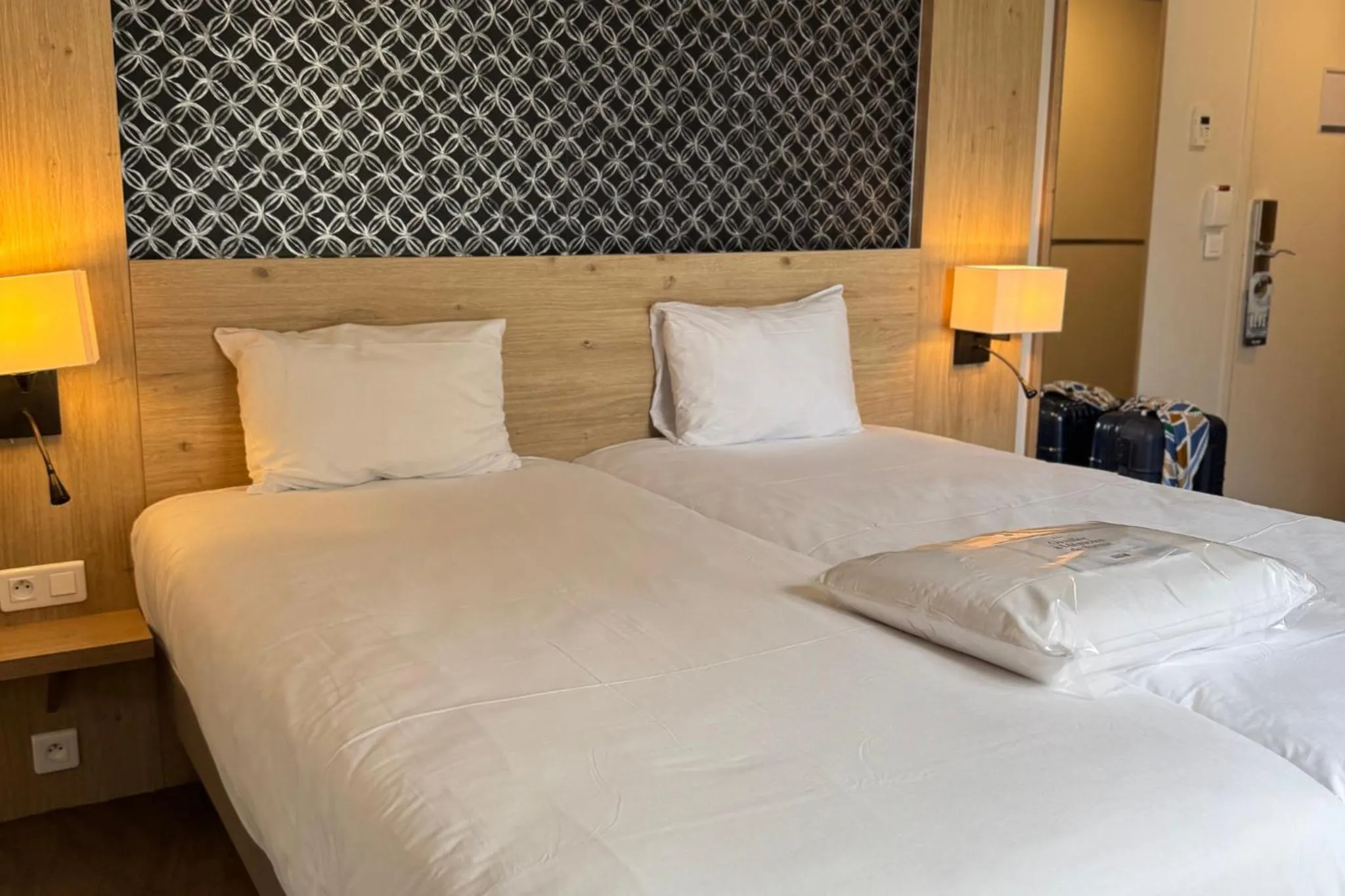 Bed in Kyriad Vannes Centre Ville