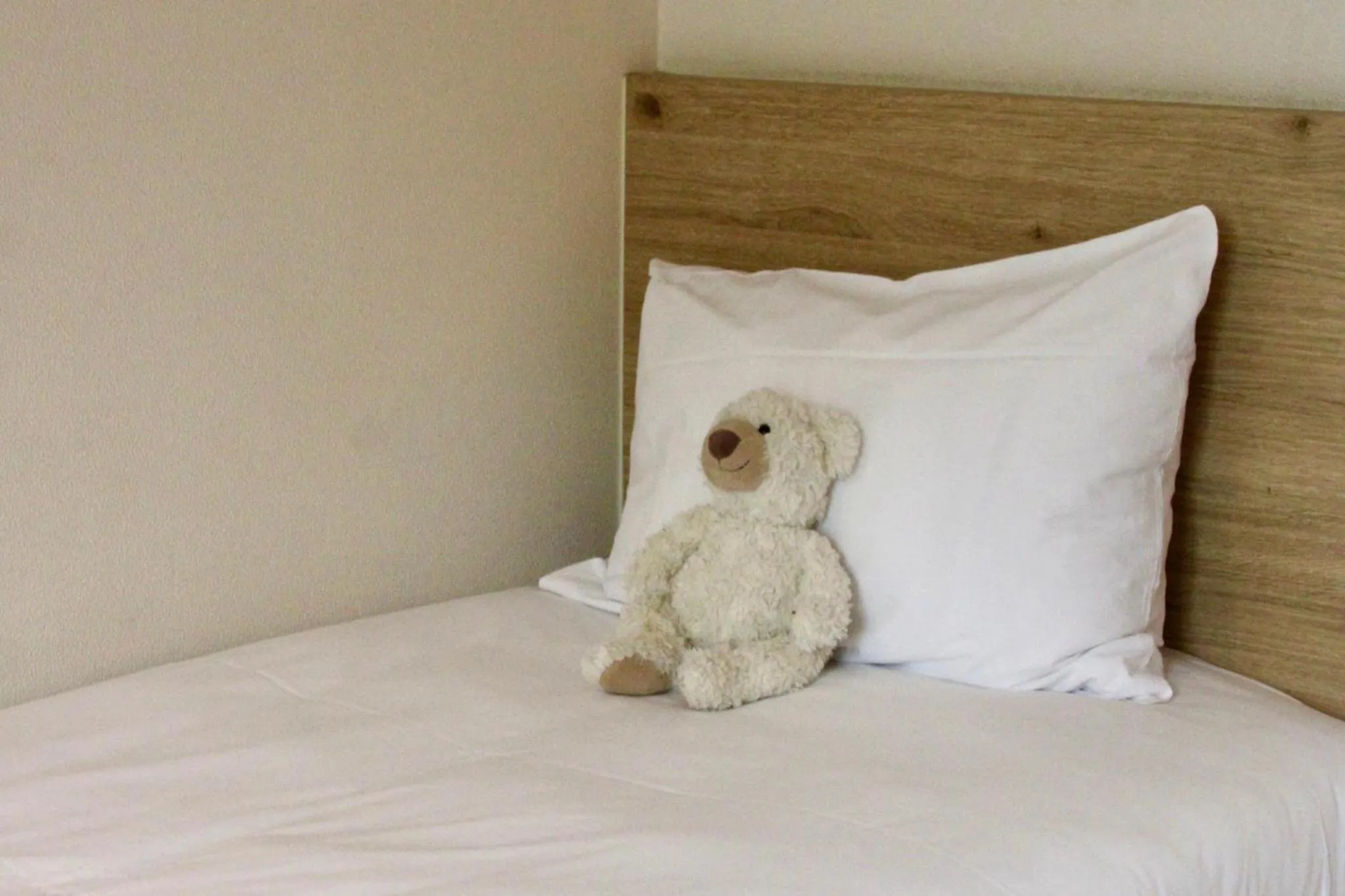 Bed in Kyriad Vannes Centre Ville