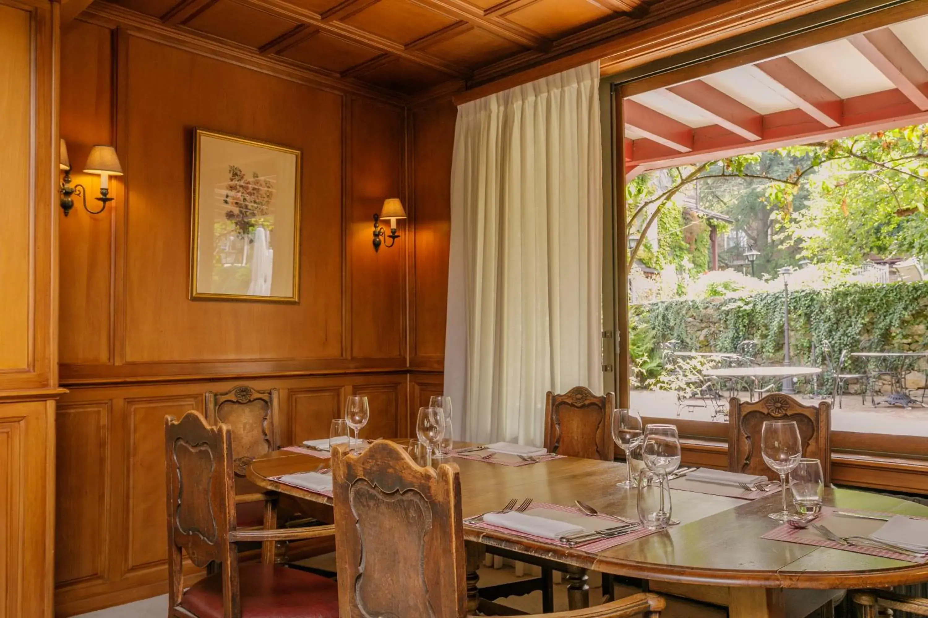 Restaurant/places to eat in La Verniaz et ses Chalets Restaurant/places to eat in La Verniaz et ses Chalets