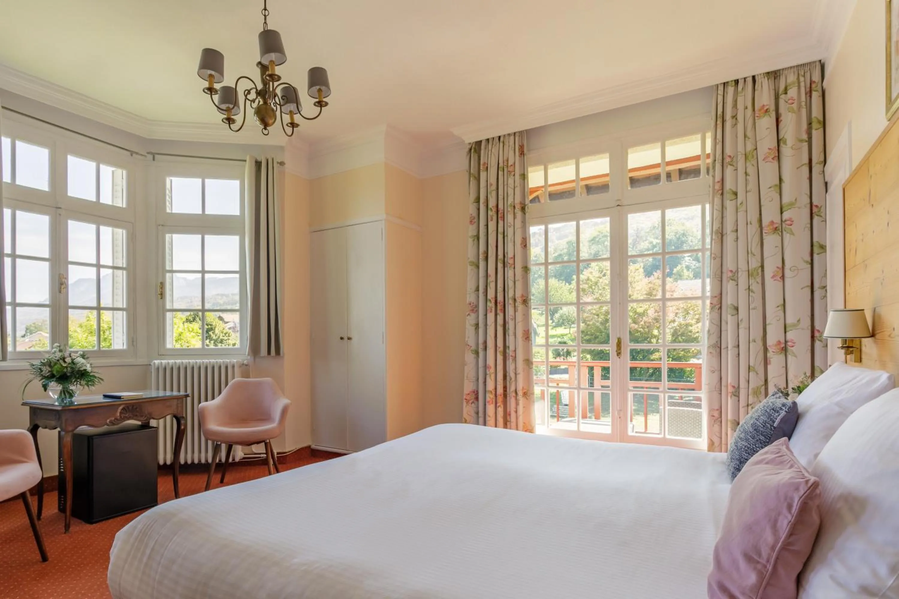 Bedroom, Bed in La Verniaz et ses Chalets