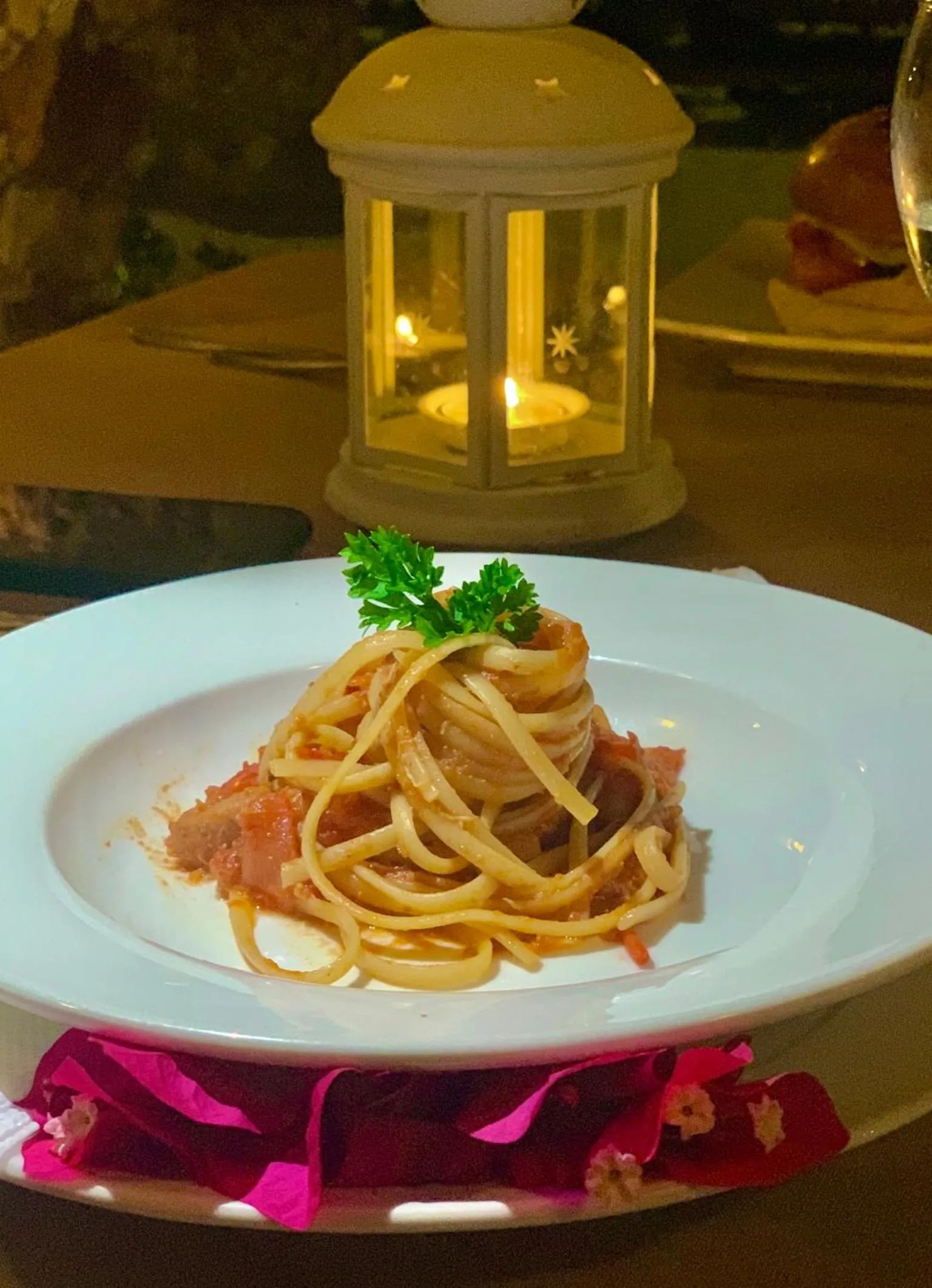 Food in Samaki Lodge & Spa