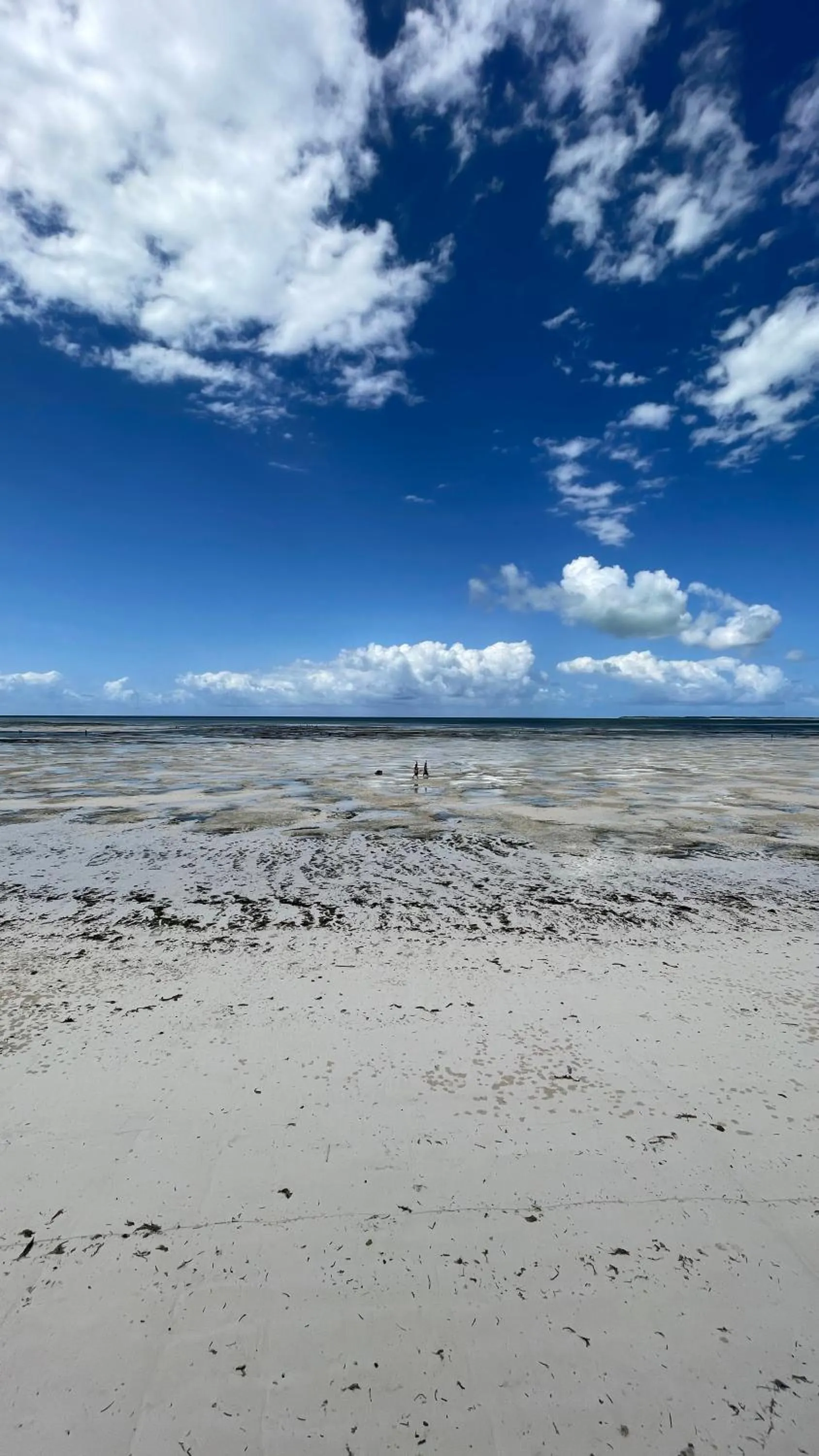 Beach in Samaki Lodge & Spa