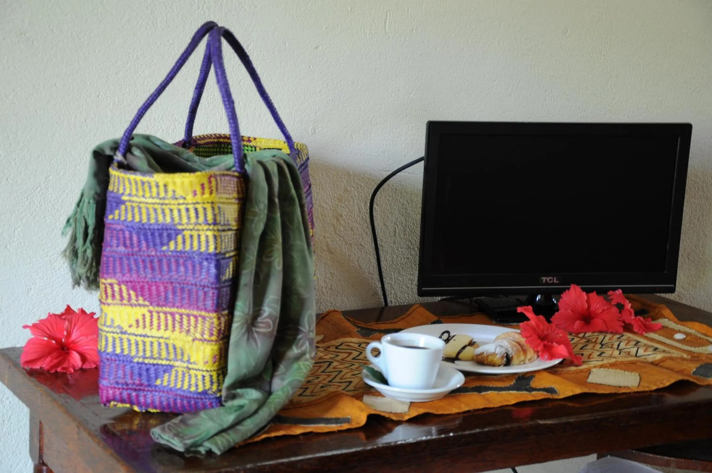 TV and multimedia in Samaki Lodge & Spa