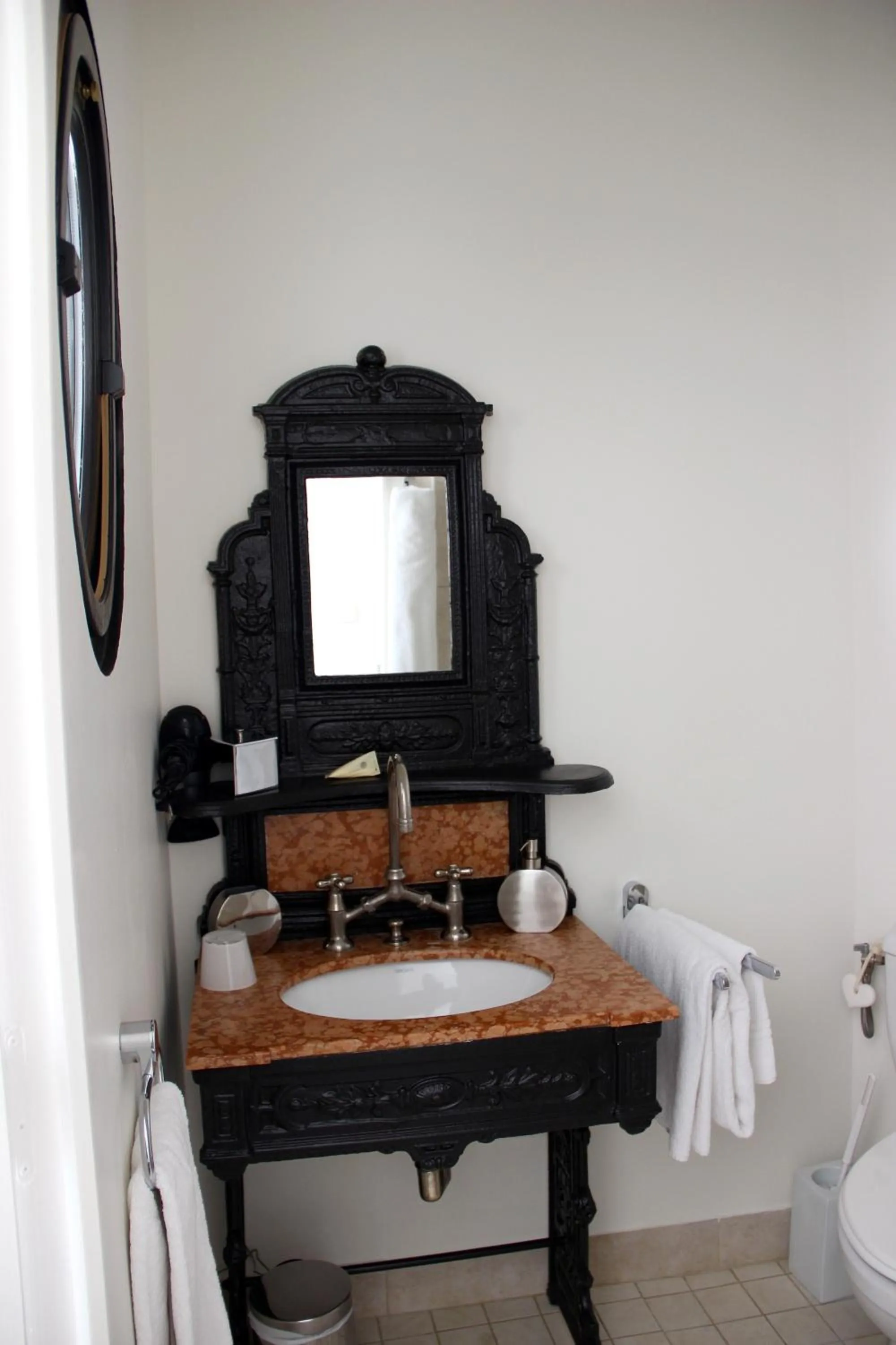 Bathroom in B&B Le Cercle De Malines