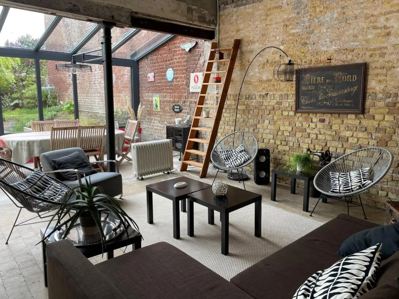 Seating area in B&B Le Cercle De Malines