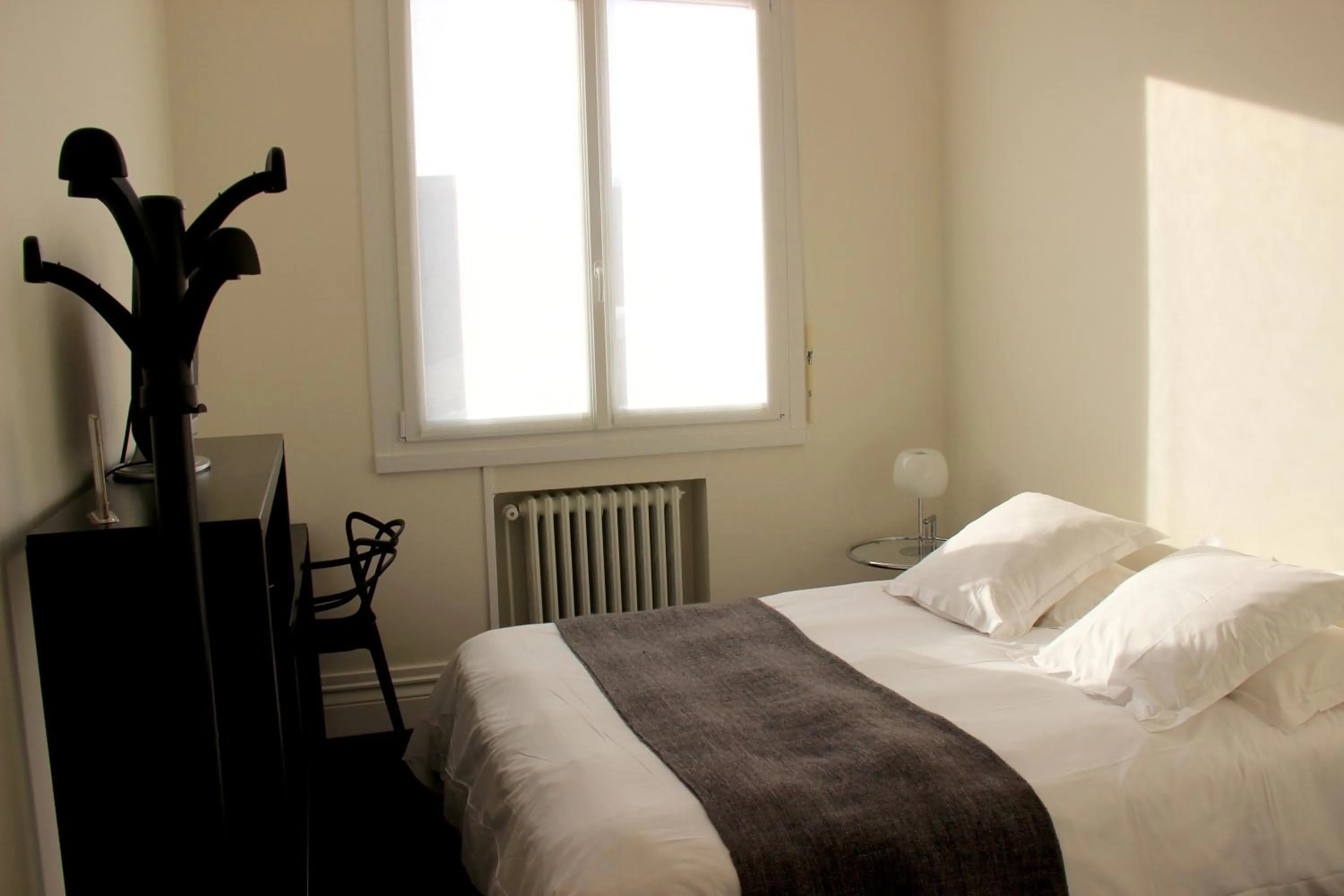 Photo of the whole room in B&B Le Cercle De Malines