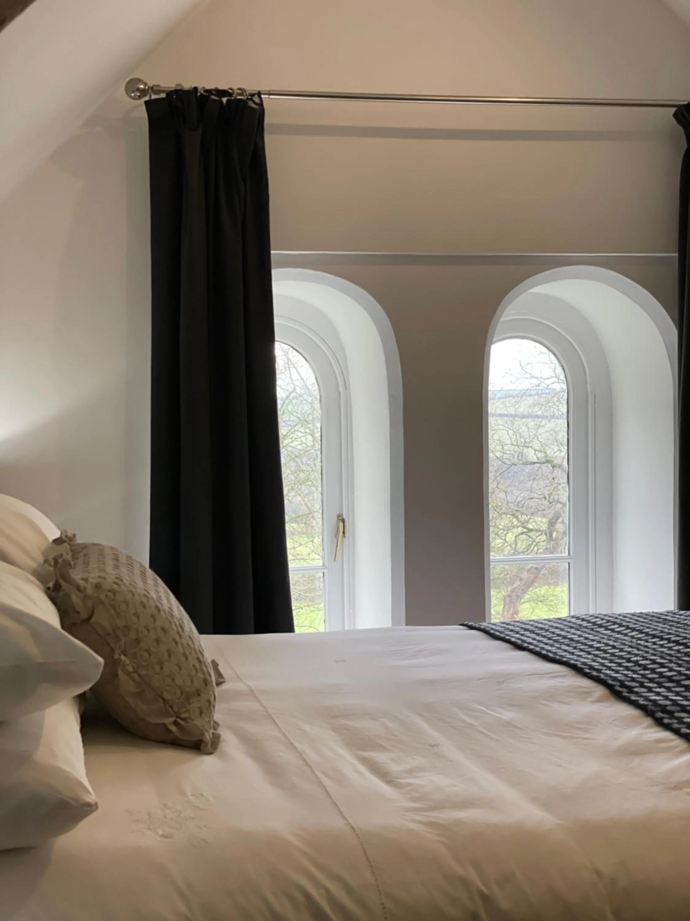 Bed in Caemorgan Mansion