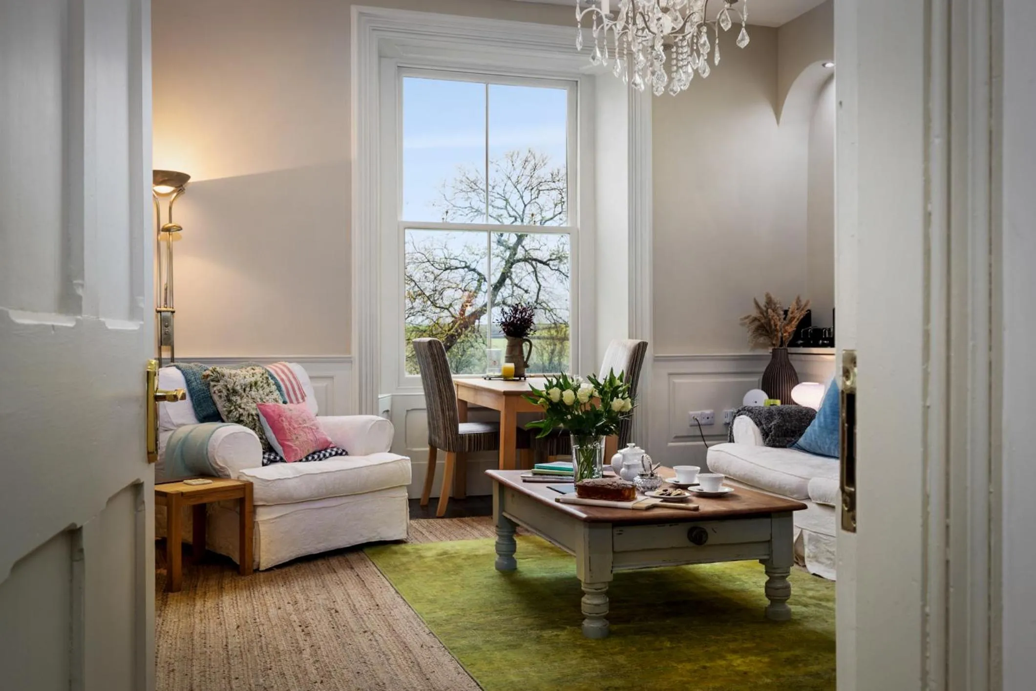 Lounge or bar in Caemorgan Mansion