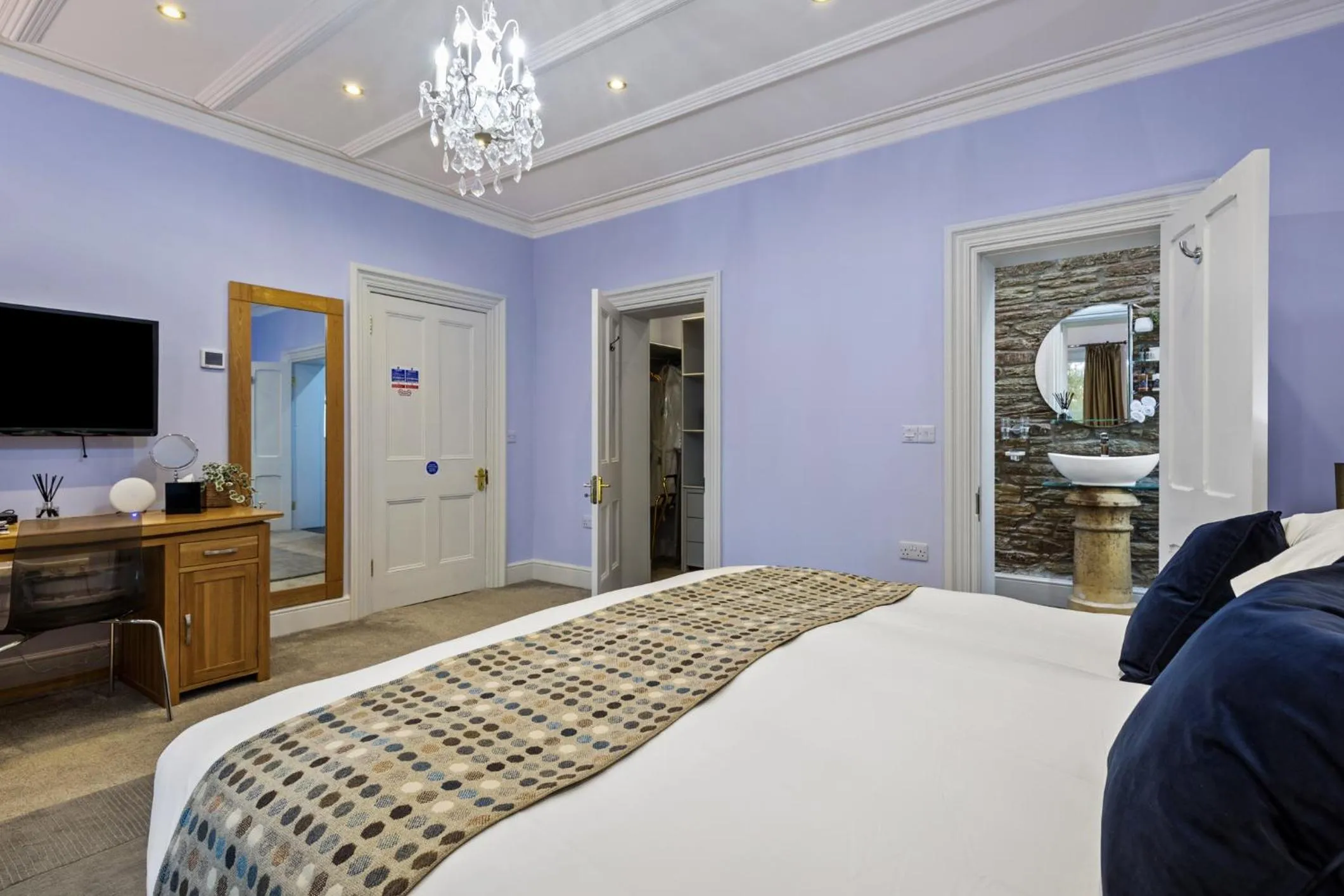 Bed in Caemorgan Mansion