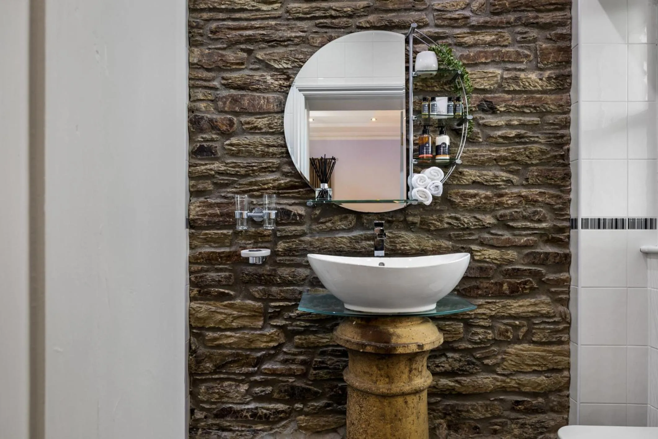 Bathroom in Caemorgan Mansion