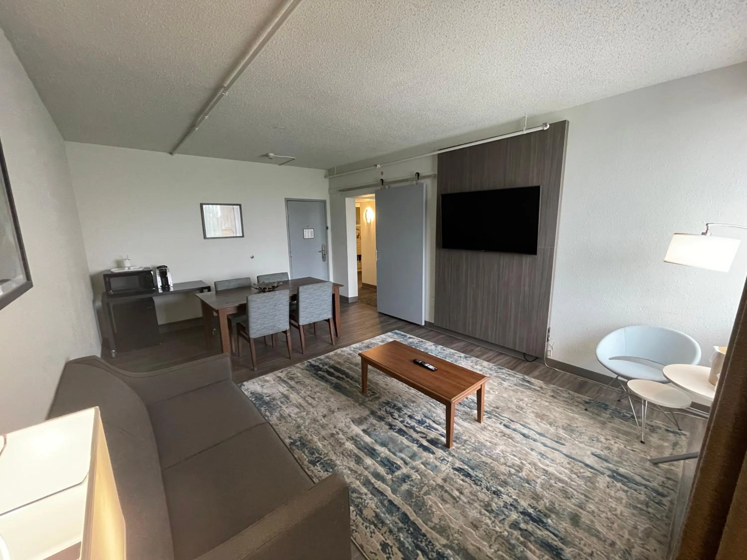 Saint Louis Airport Hotel