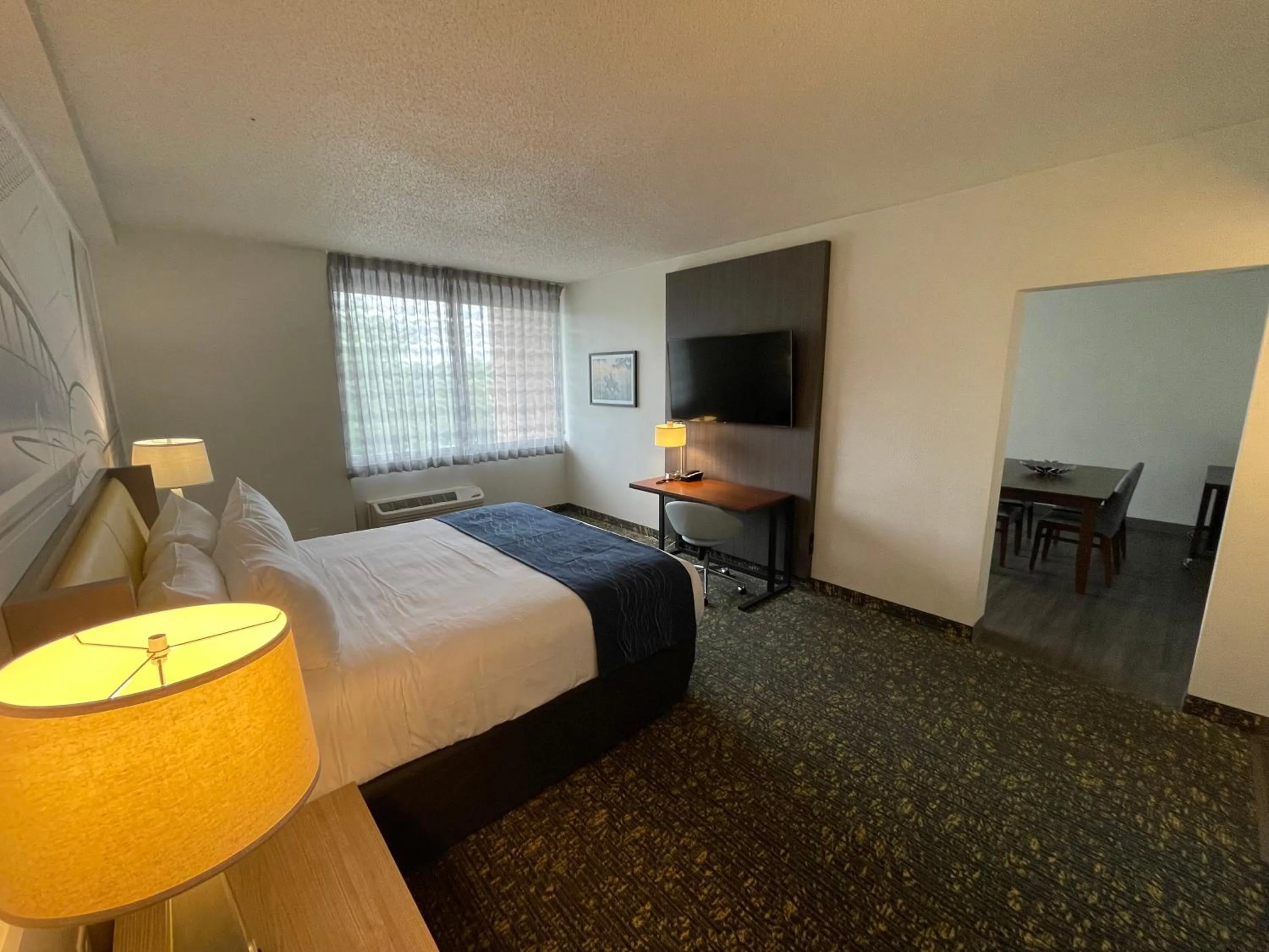 Bed in Saint Louis Airport Hotel