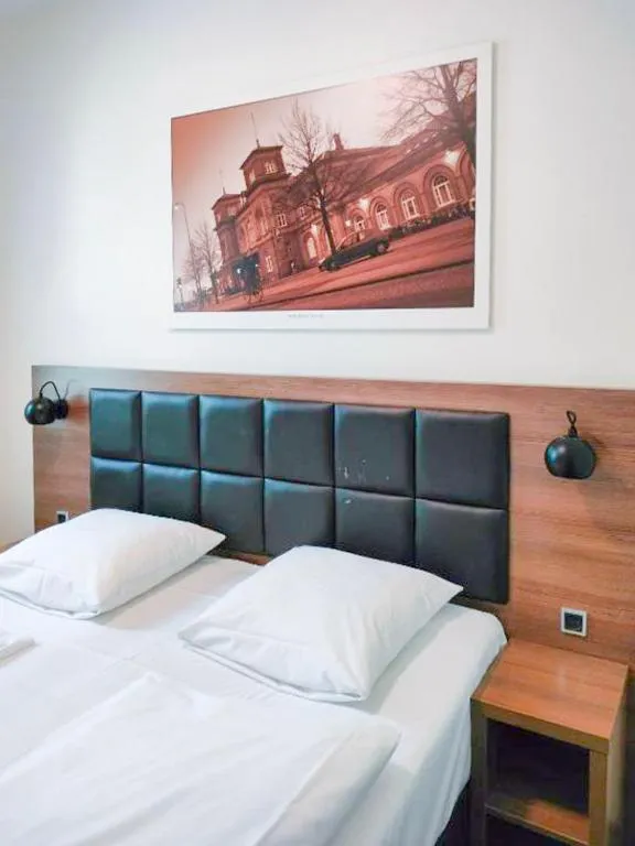 Bedroom, Bed in Dancenter Hotel Jomfru Ane