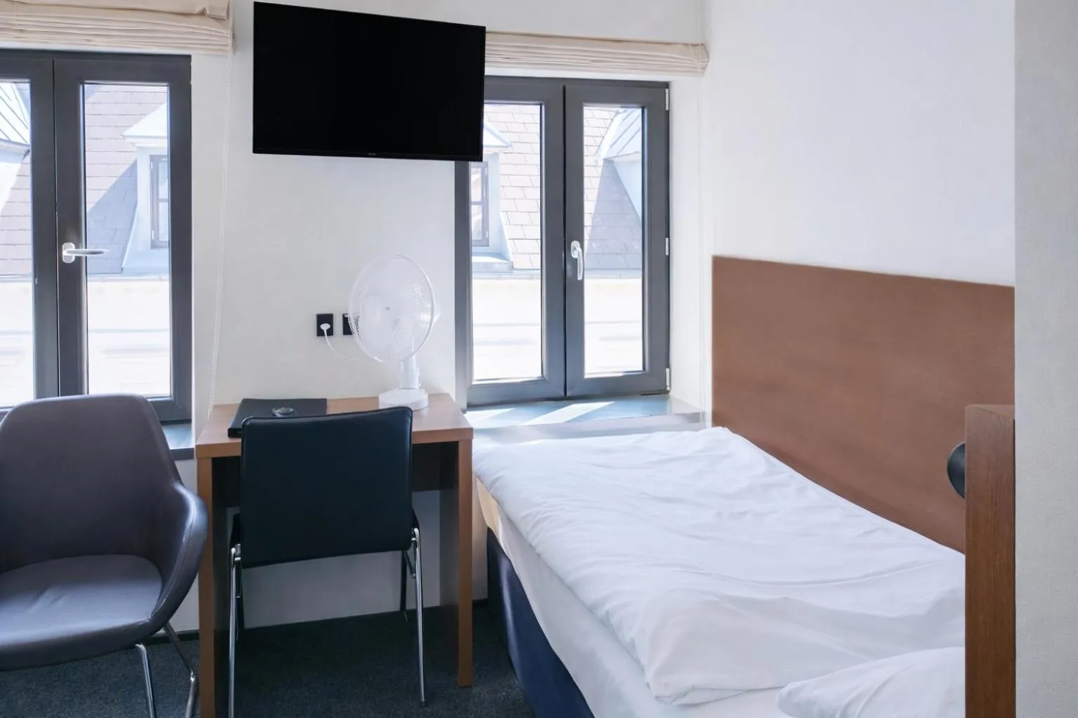 Bedroom, Bed in Dancenter Hotel Jomfru Ane