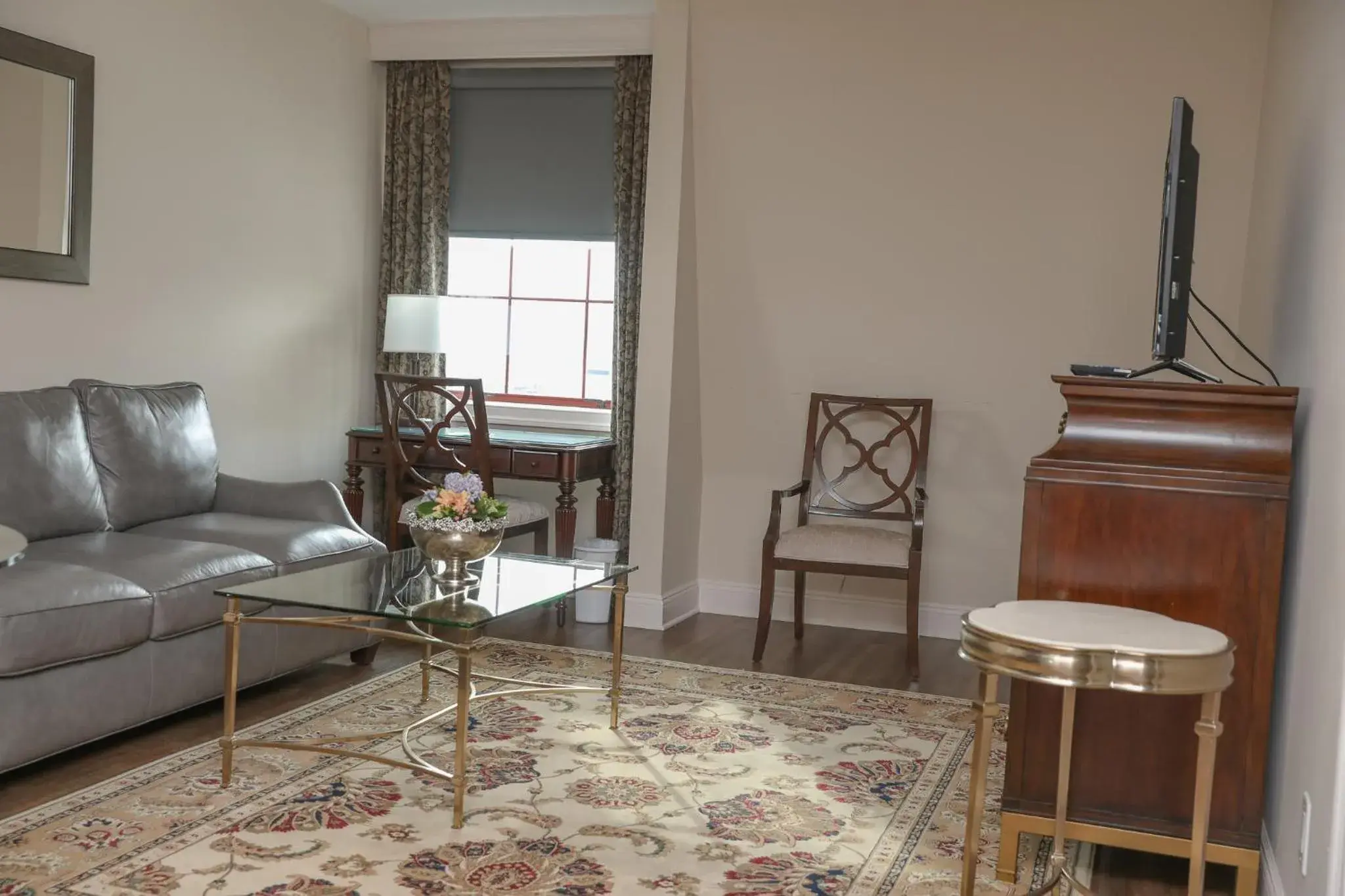 One-Bedroom Suite in Norwalk Inn & Conference Center One-Bedroom Suite in Norwalk Inn & Conference Center