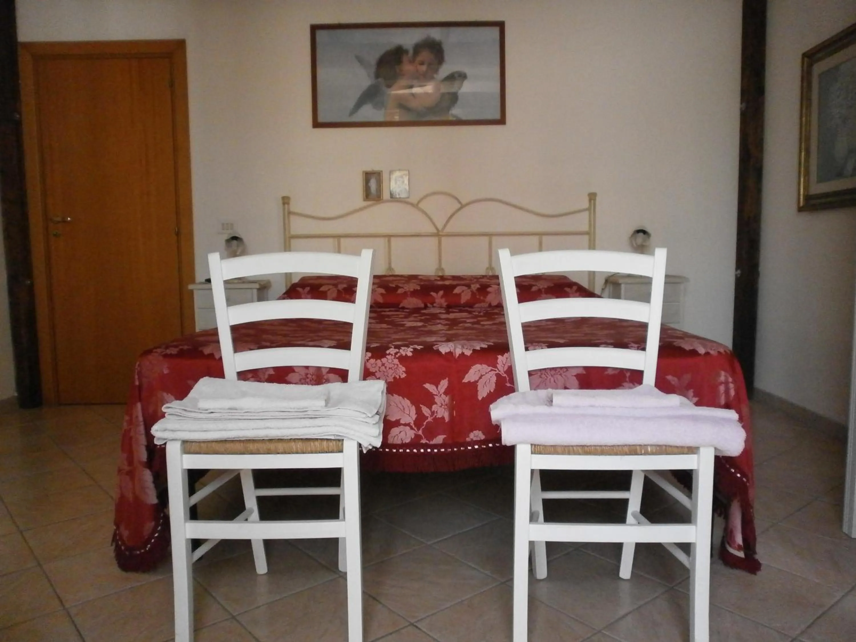 Property building, Bed in My House Suite