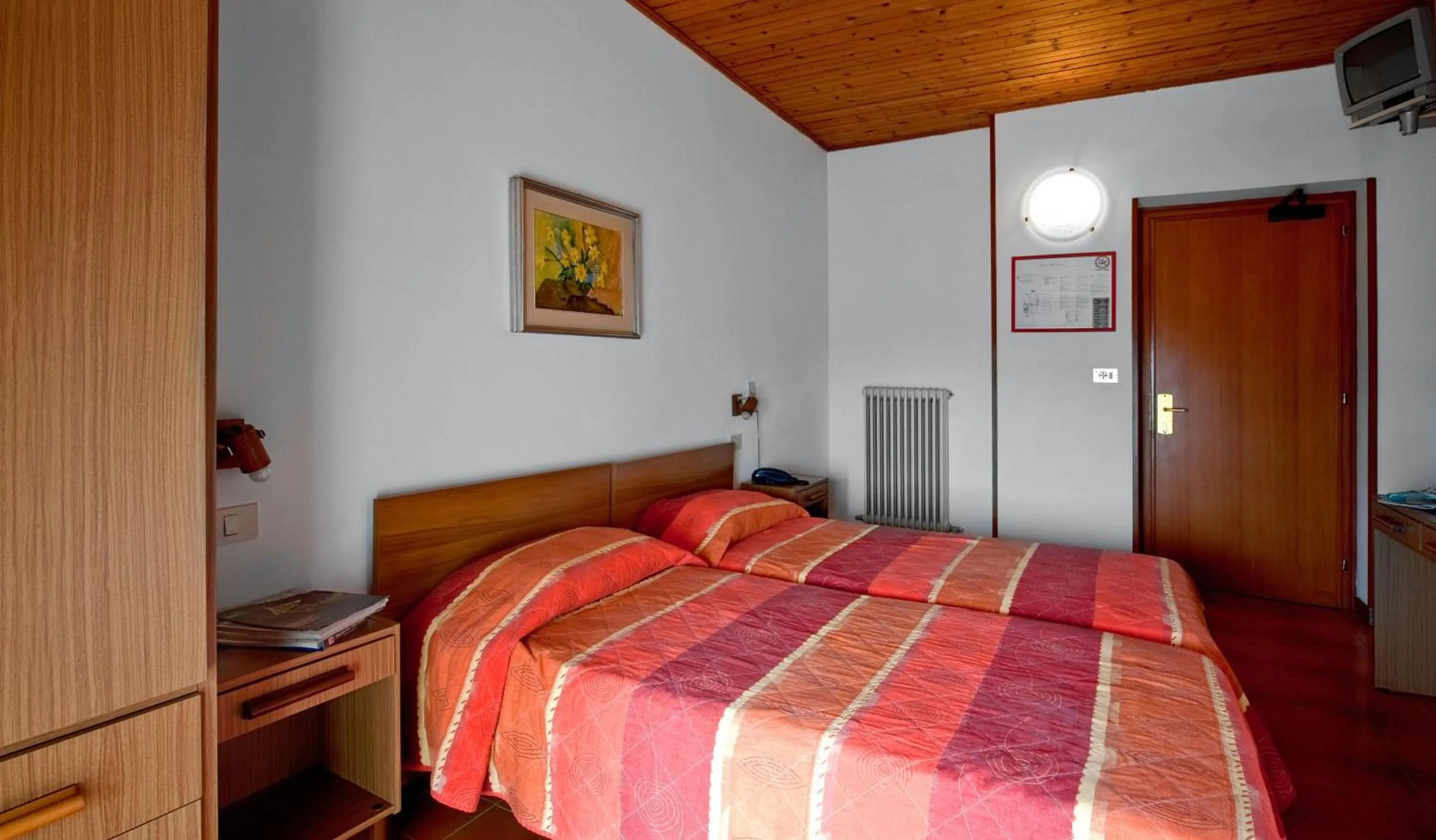 Photo of the whole room in Albergo Villa Mimosa