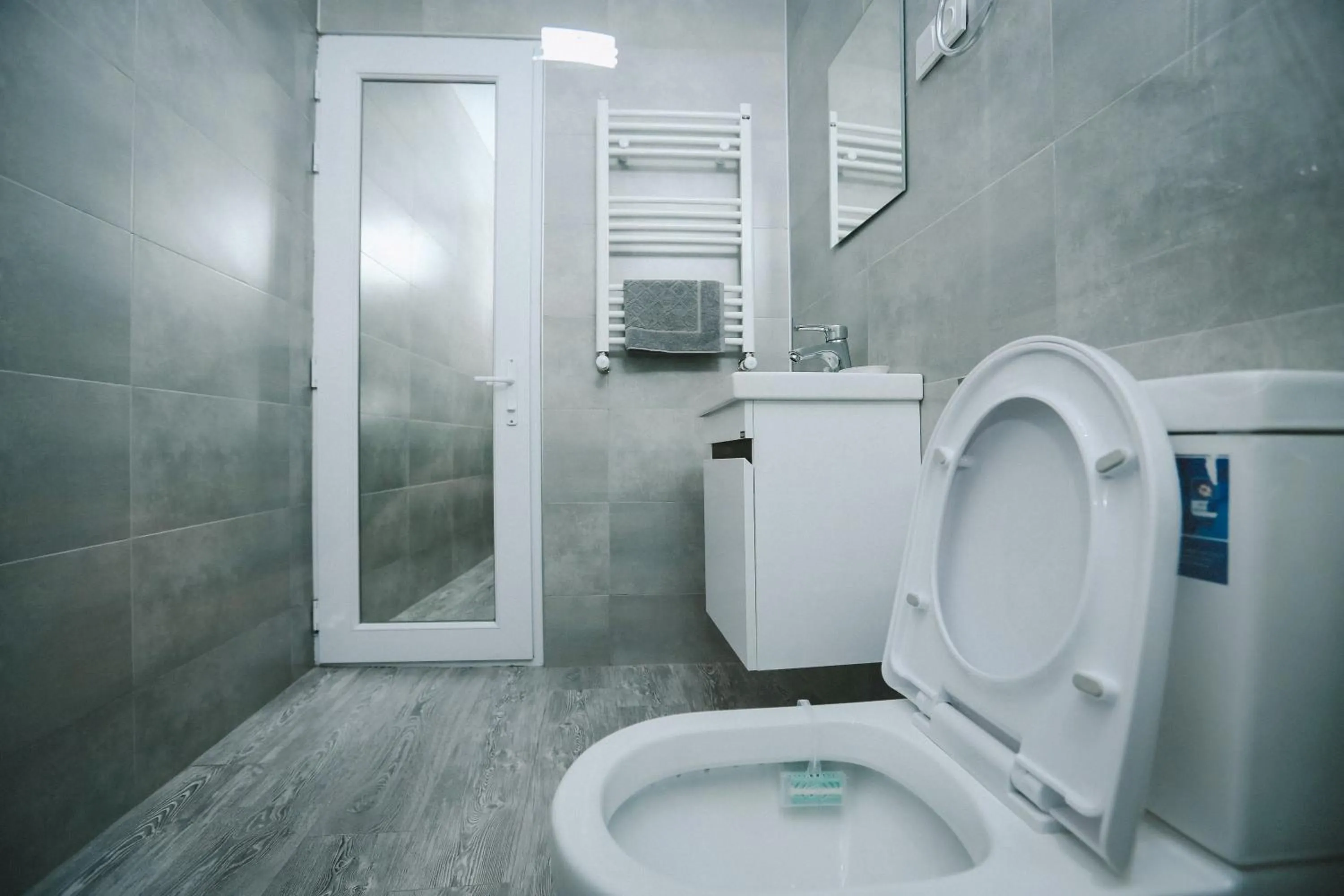 Shower in Hotel Tamar Mepe