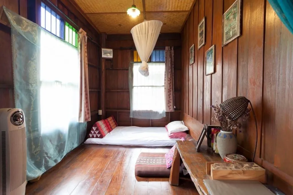 Decorative detail, Bed in Chiang Mai Summer Resort