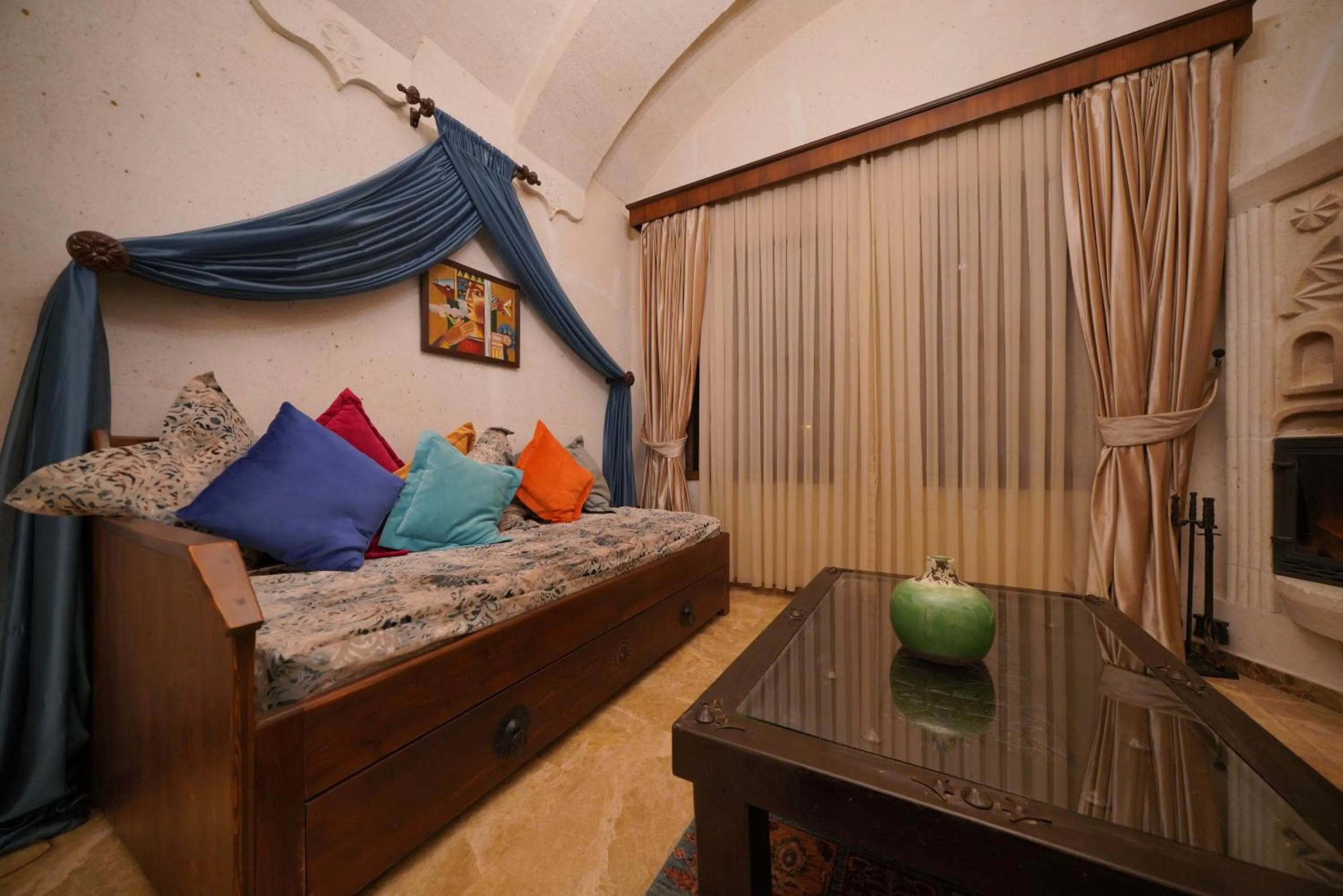 Living room, Bed in Mira Cappadocia Hotel