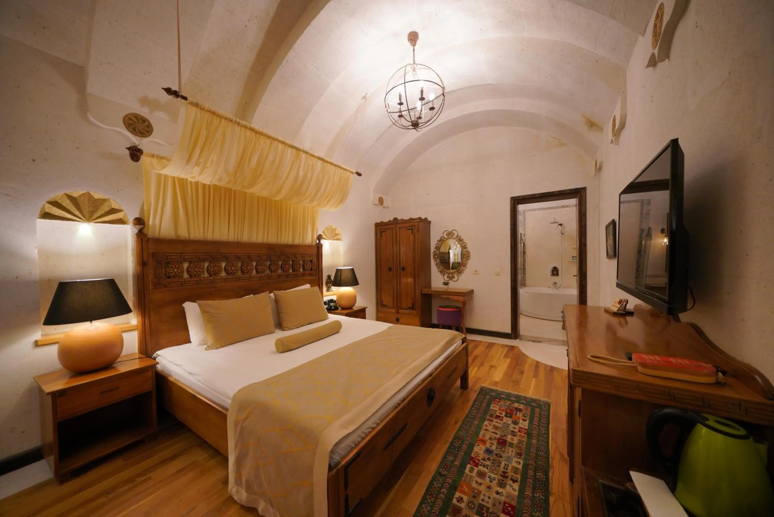 Bedroom, Bed in Mira Cappadocia Hotel