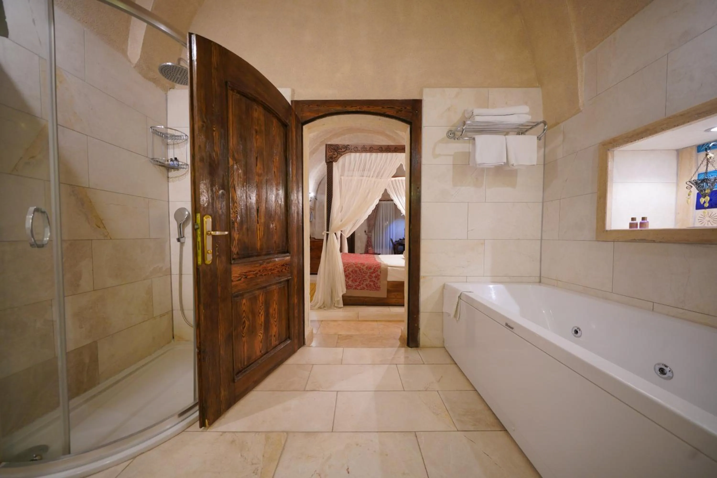 Shower, Bed in Mira Cappadocia Hotel