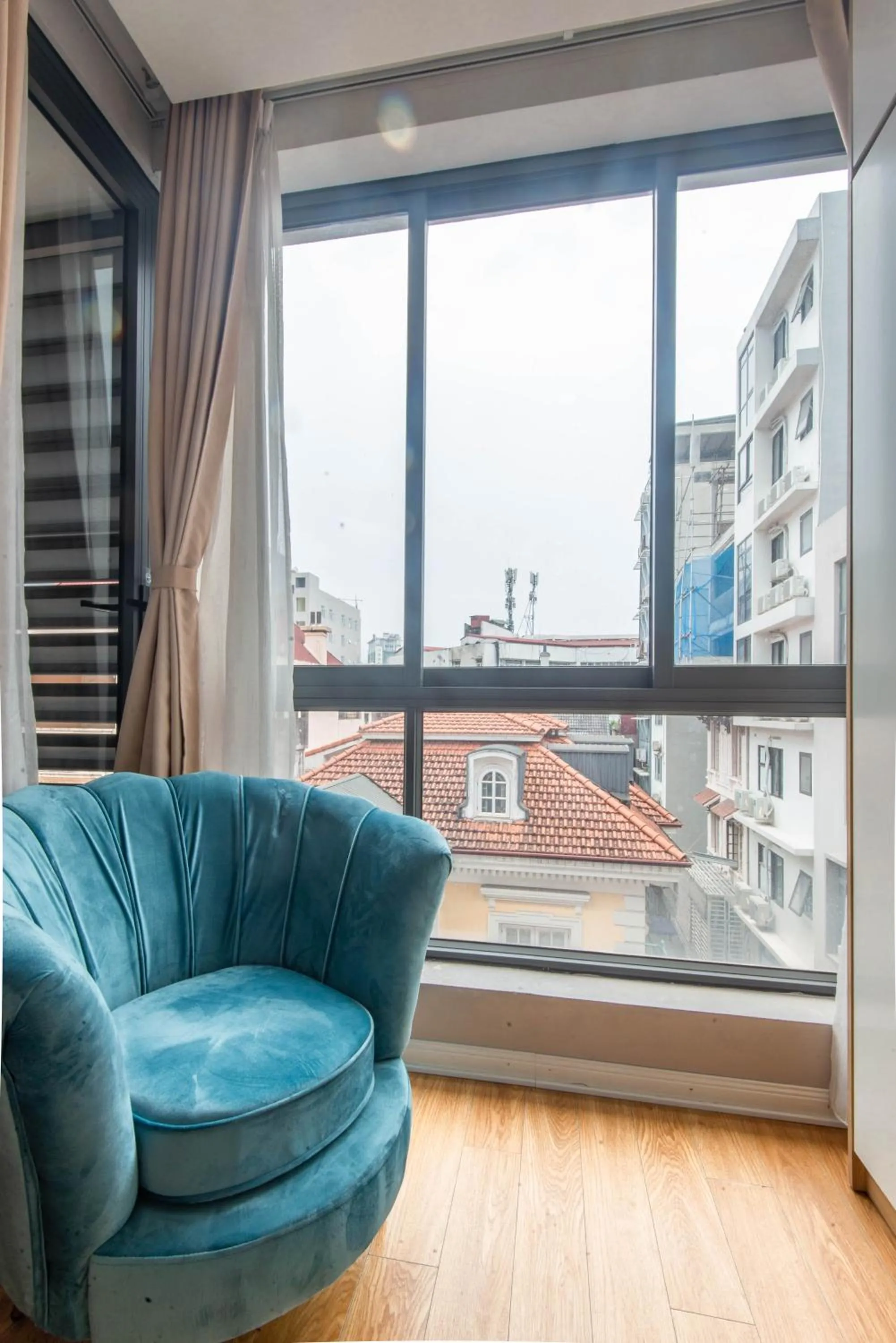 Nearby landmark in 22housing Hotel & Residence 81 Linh Lang