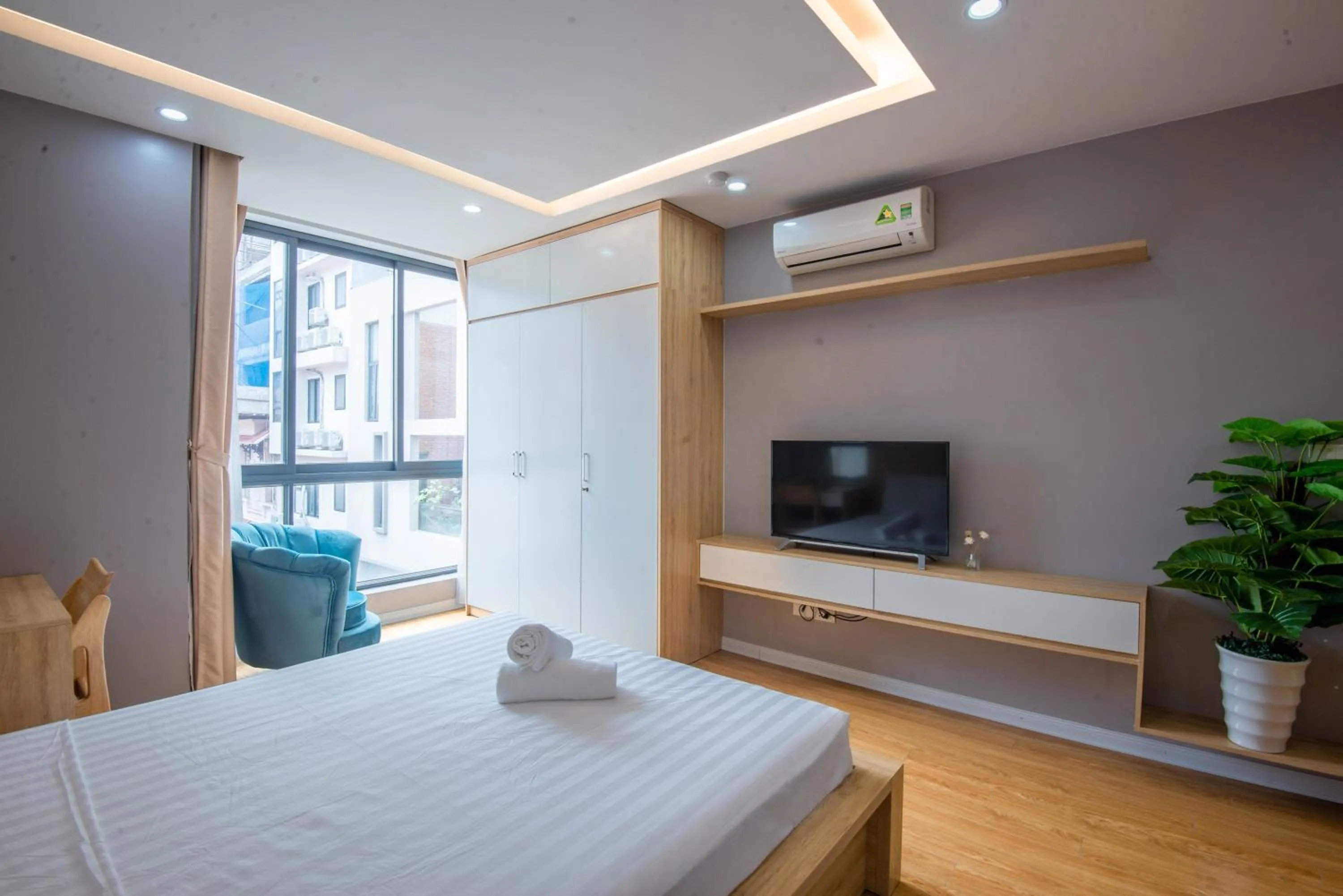 TV and multimedia, Bed in 22housing Hotel & Residence 81 Linh Lang