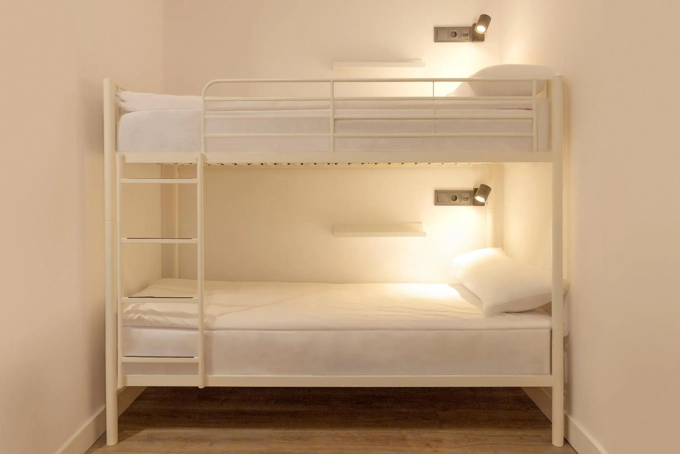bunk bed, Bed in Woohoo Rooms Fuencarral