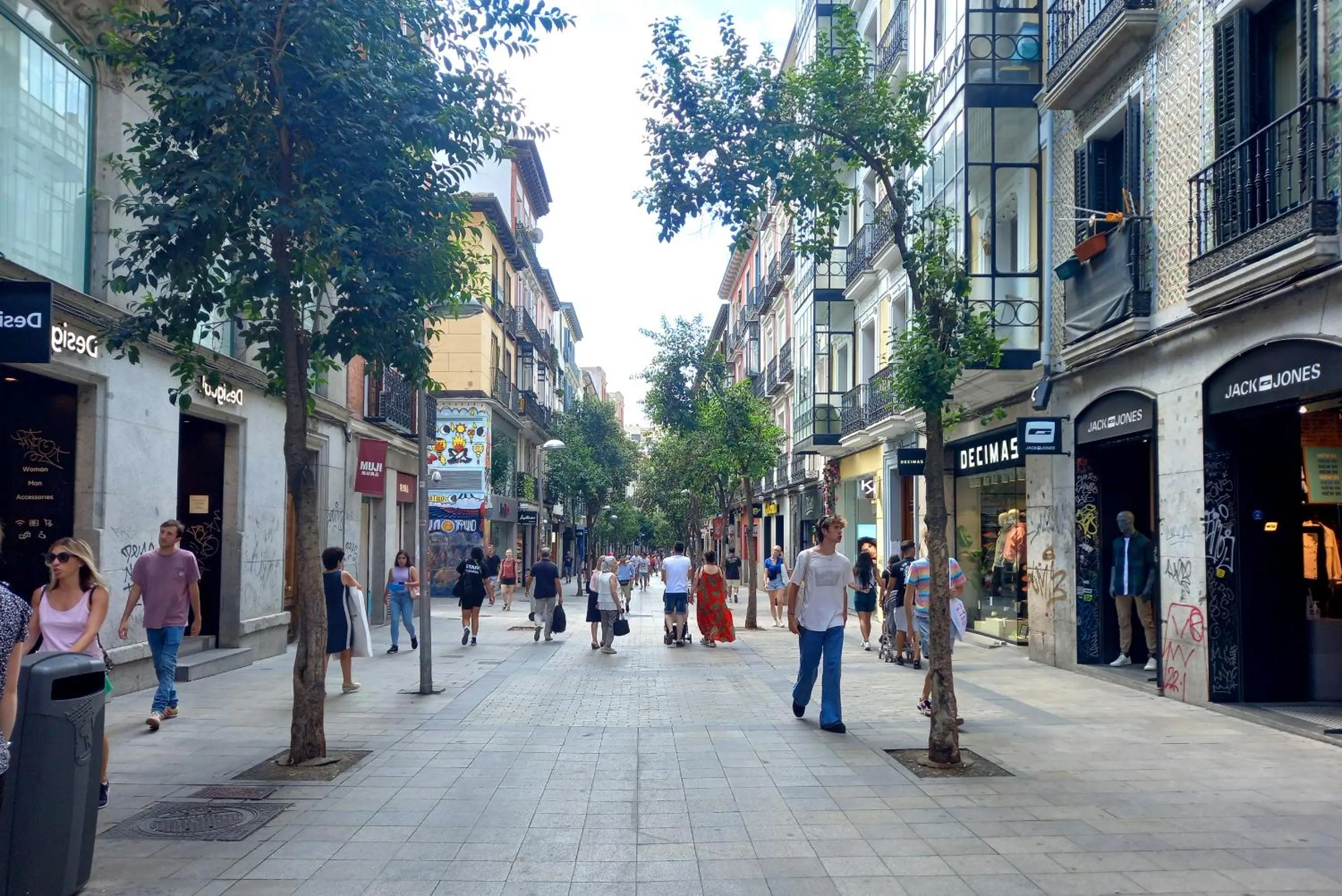 Neighbourhood in Woohoo Rooms Fuencarral