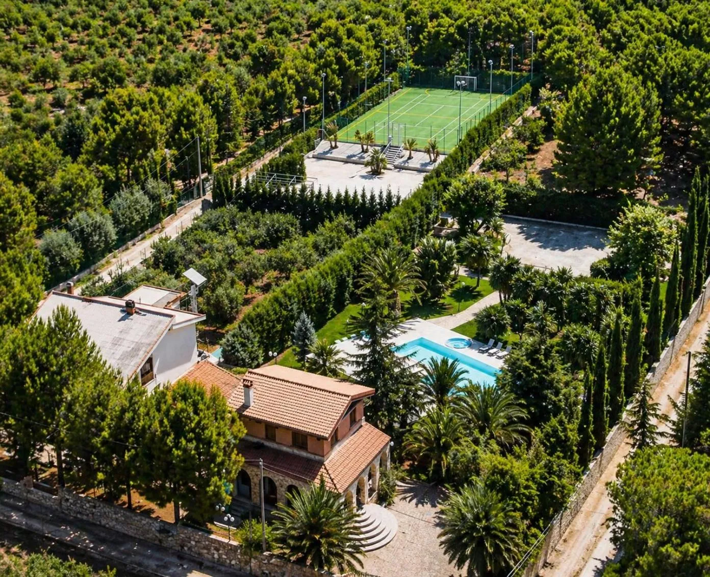 Villa Adriana - Private Pool Villa & Rooms