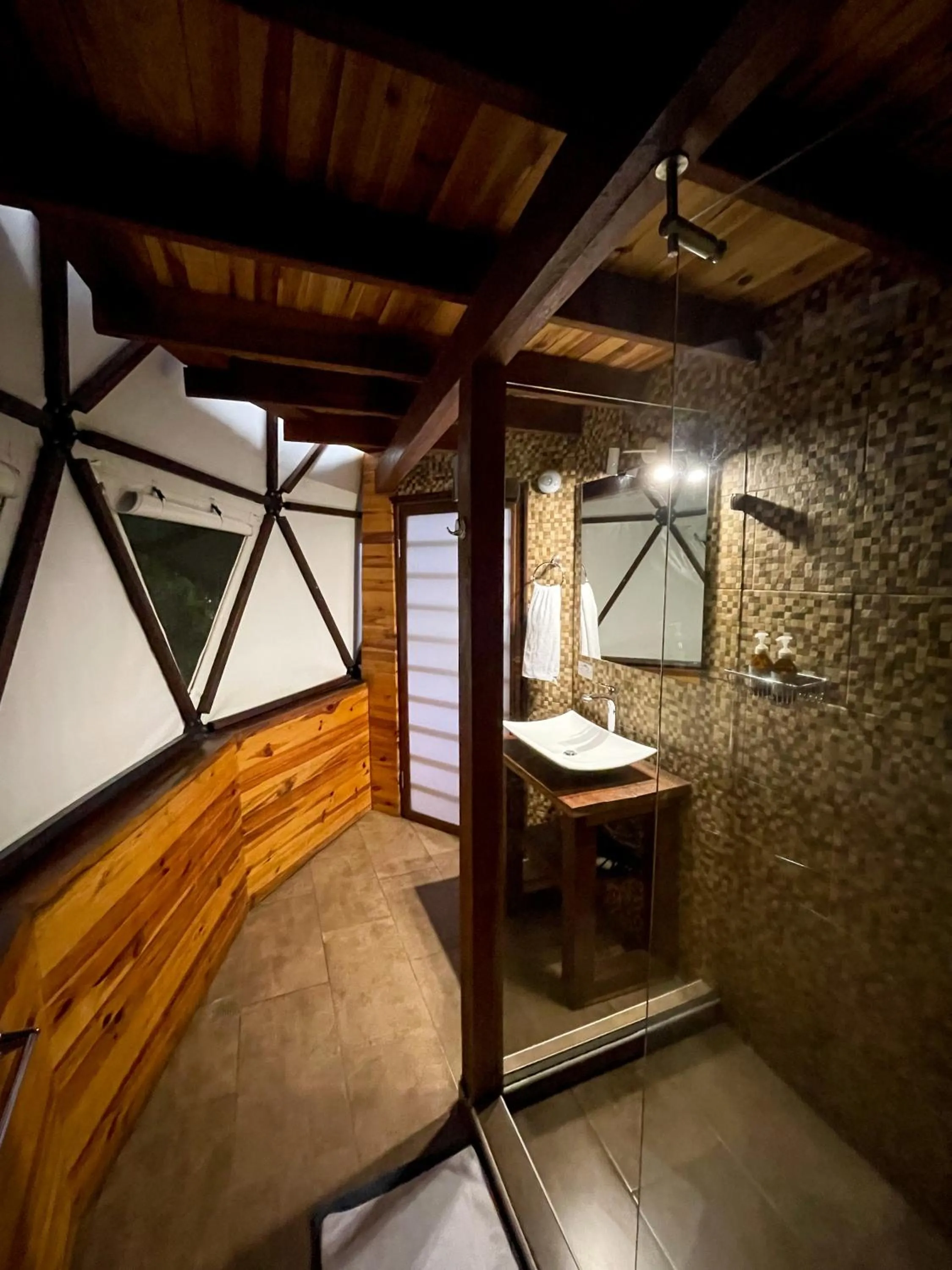Bathroom in Trekker Glamping - EcoLodge Boutique
