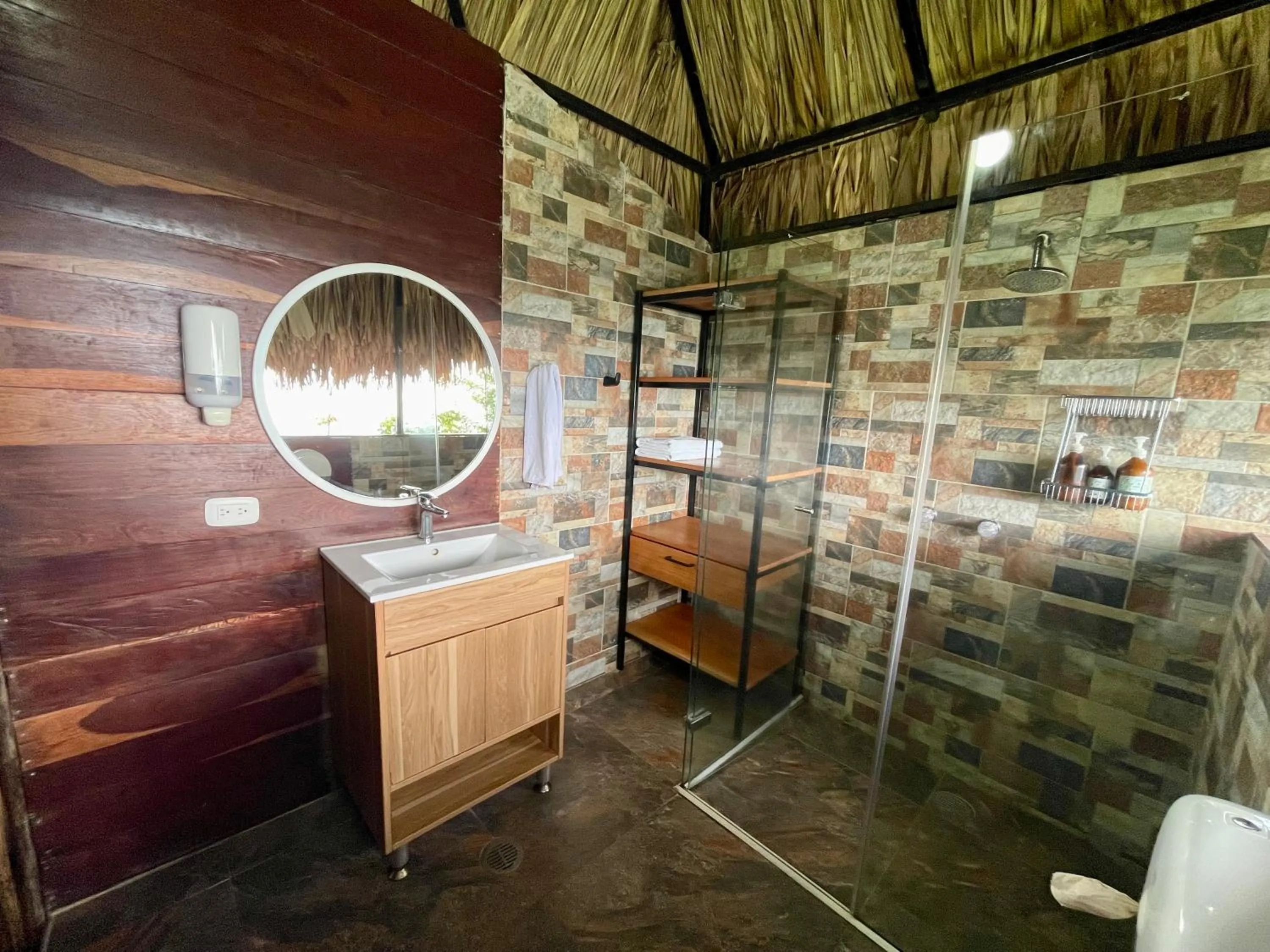Bathroom in Trekker Glamping - EcoLodge Boutique