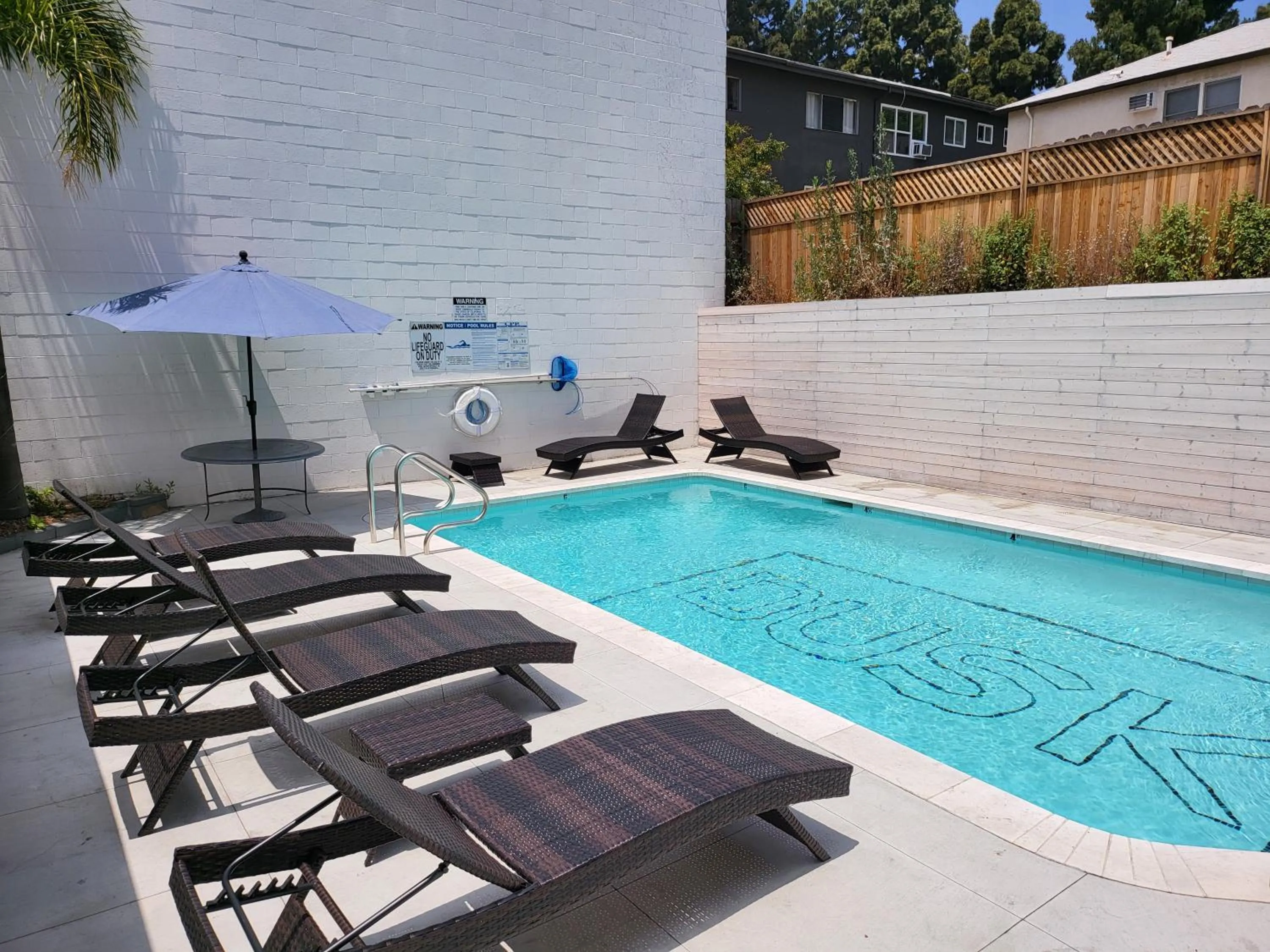 Swimming Pool in Dusk Hotel Hollywood