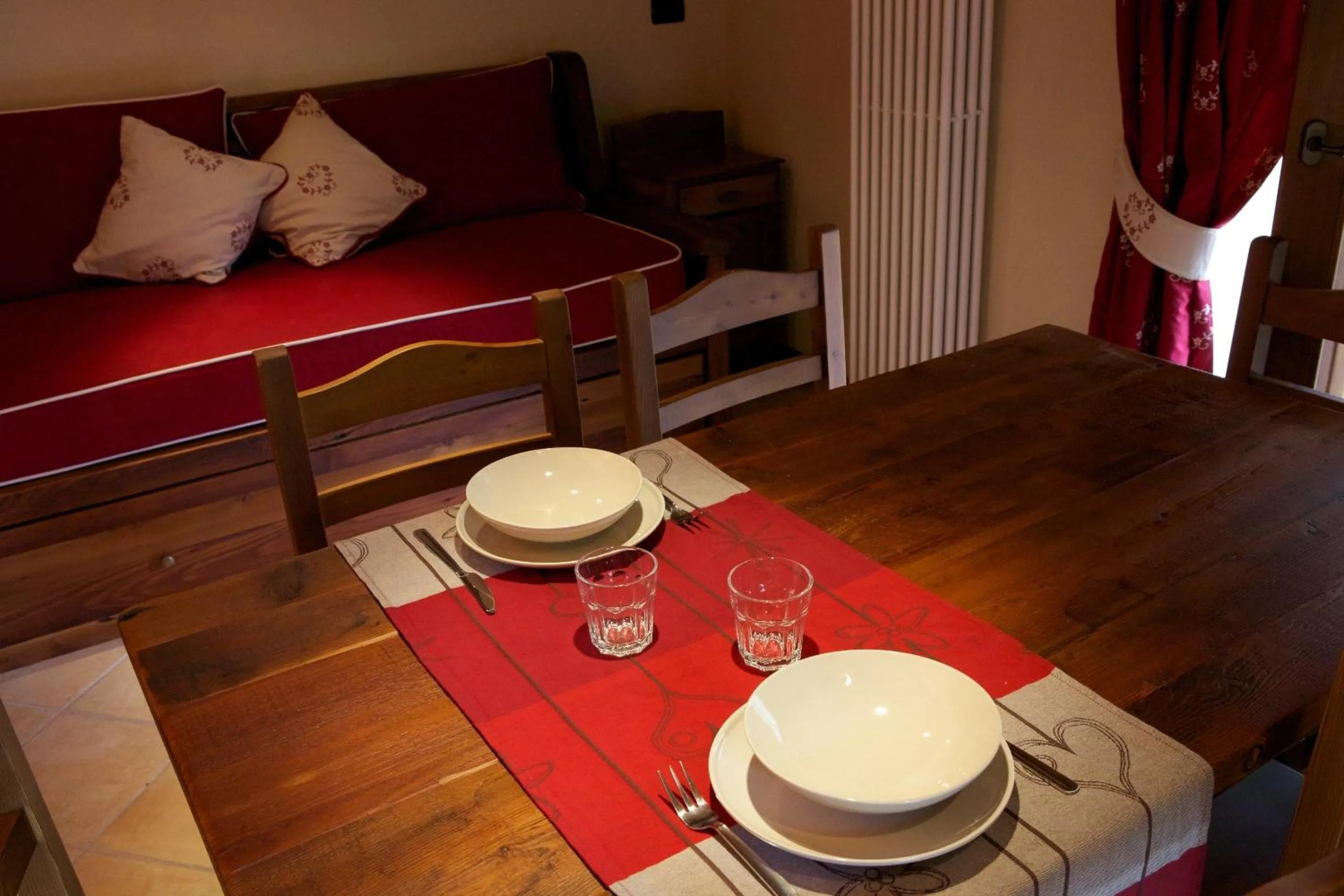 Dining area in Le Petit Coeur Residence De Montagne