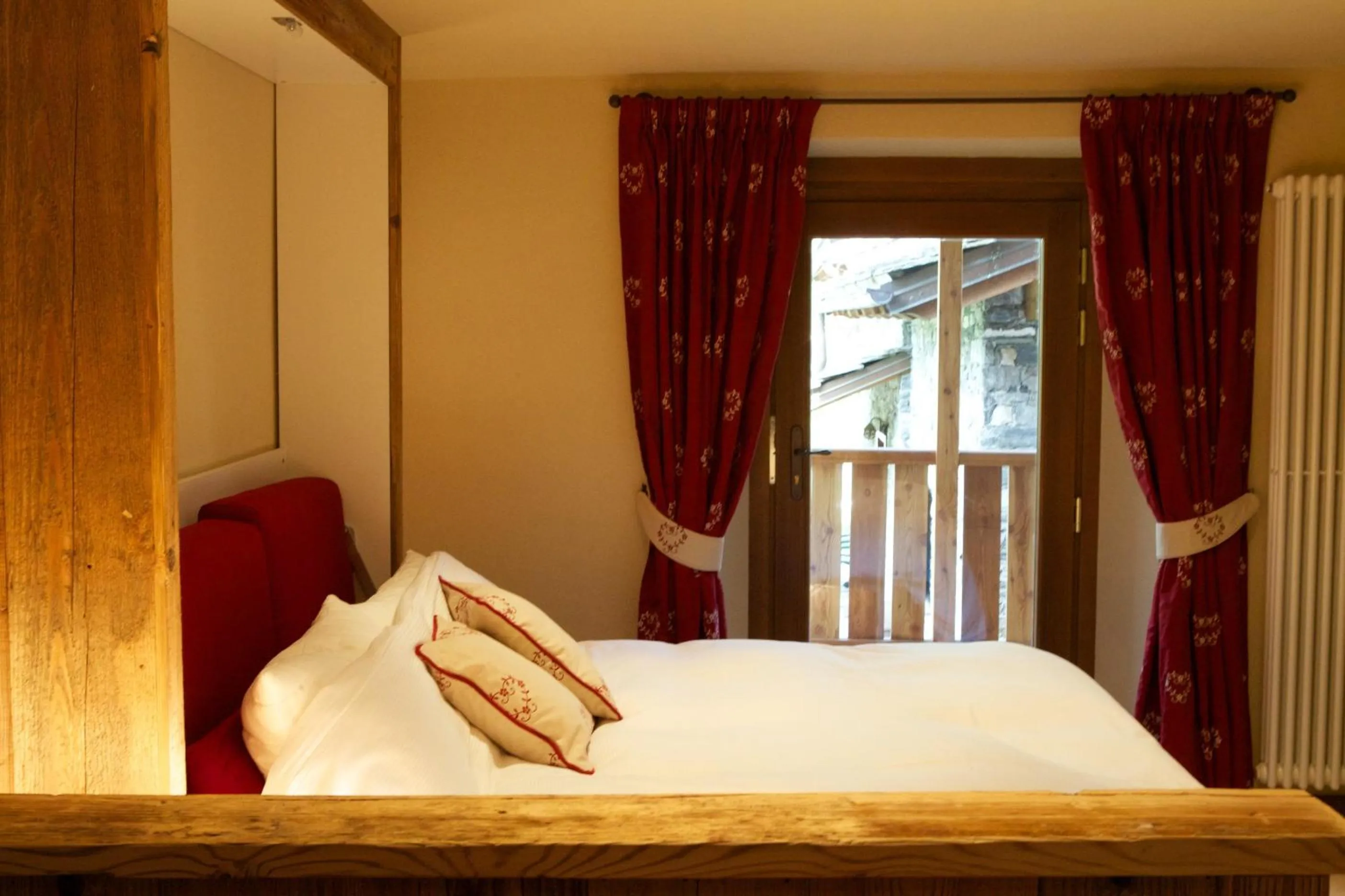 Bed in Le Petit Coeur Residence De Montagne